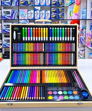 180PCS Wooden Complete Art & Drawing Set