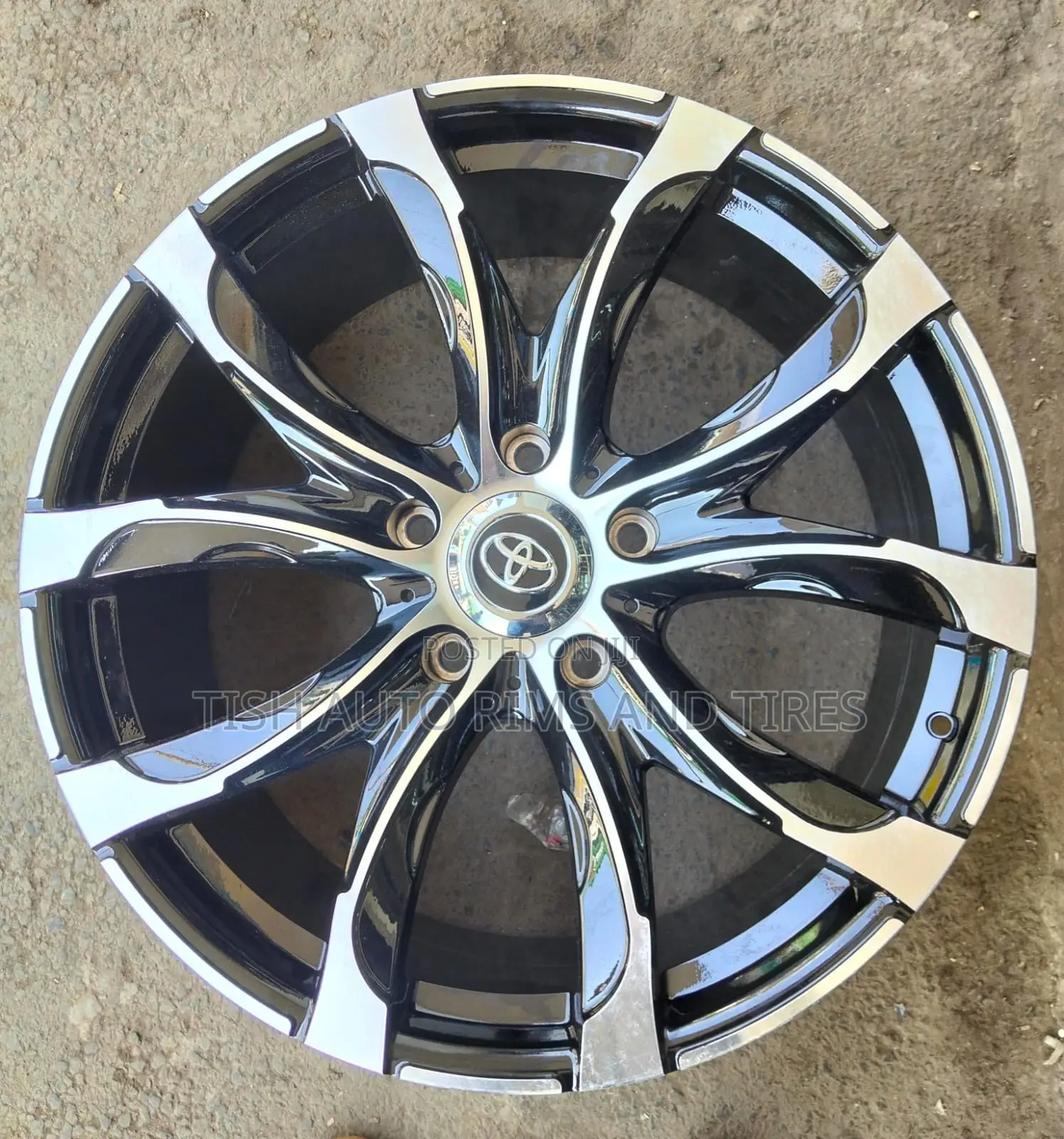 Landcruser V8,Lexus Lx 570 Rims Size 22 Inch