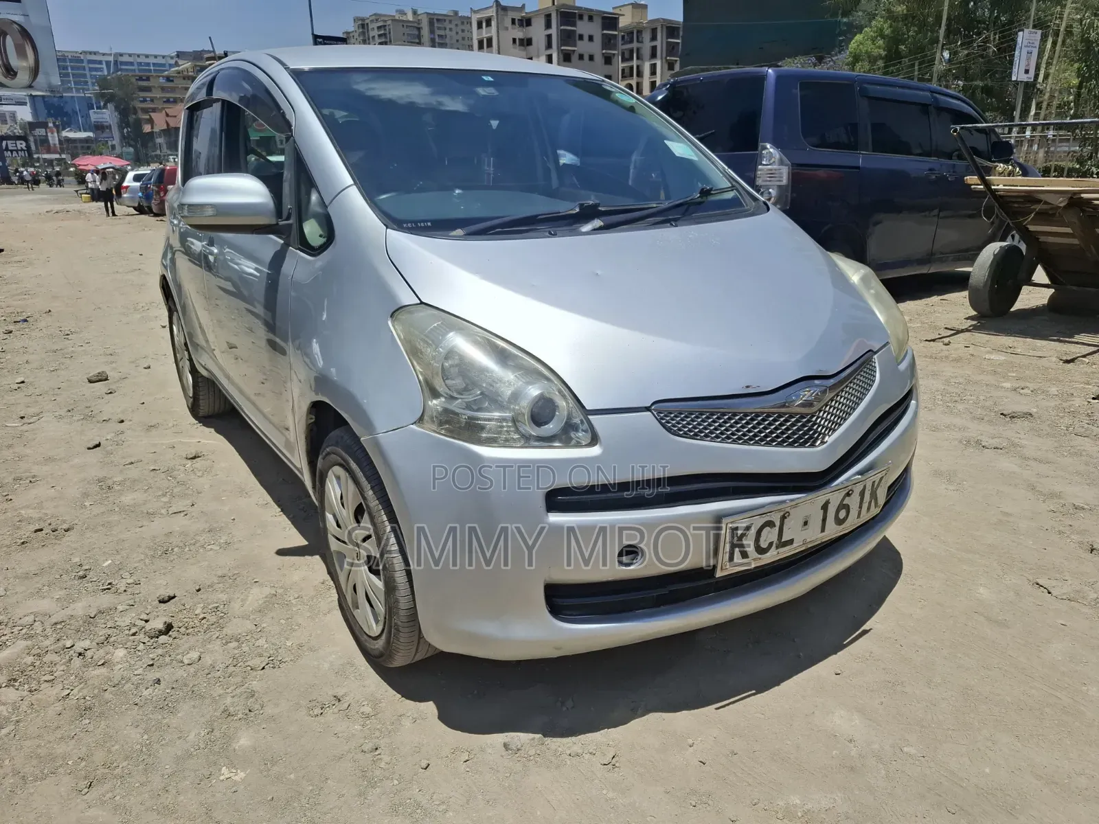 Toyota Ractis 1.3 FWD 2011