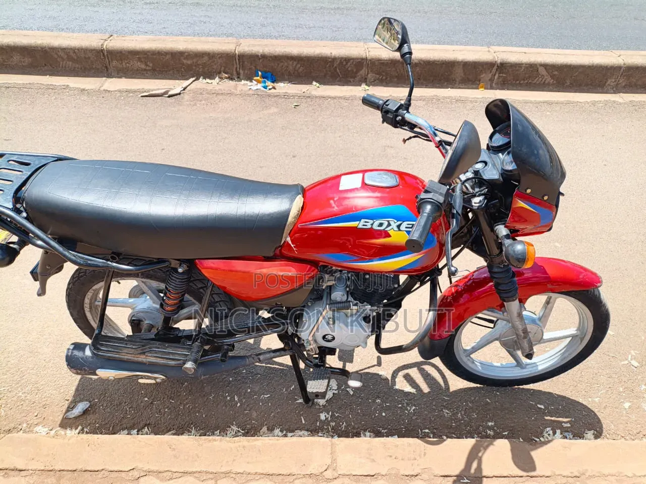 Bajaj Boxer 125 2025 Red