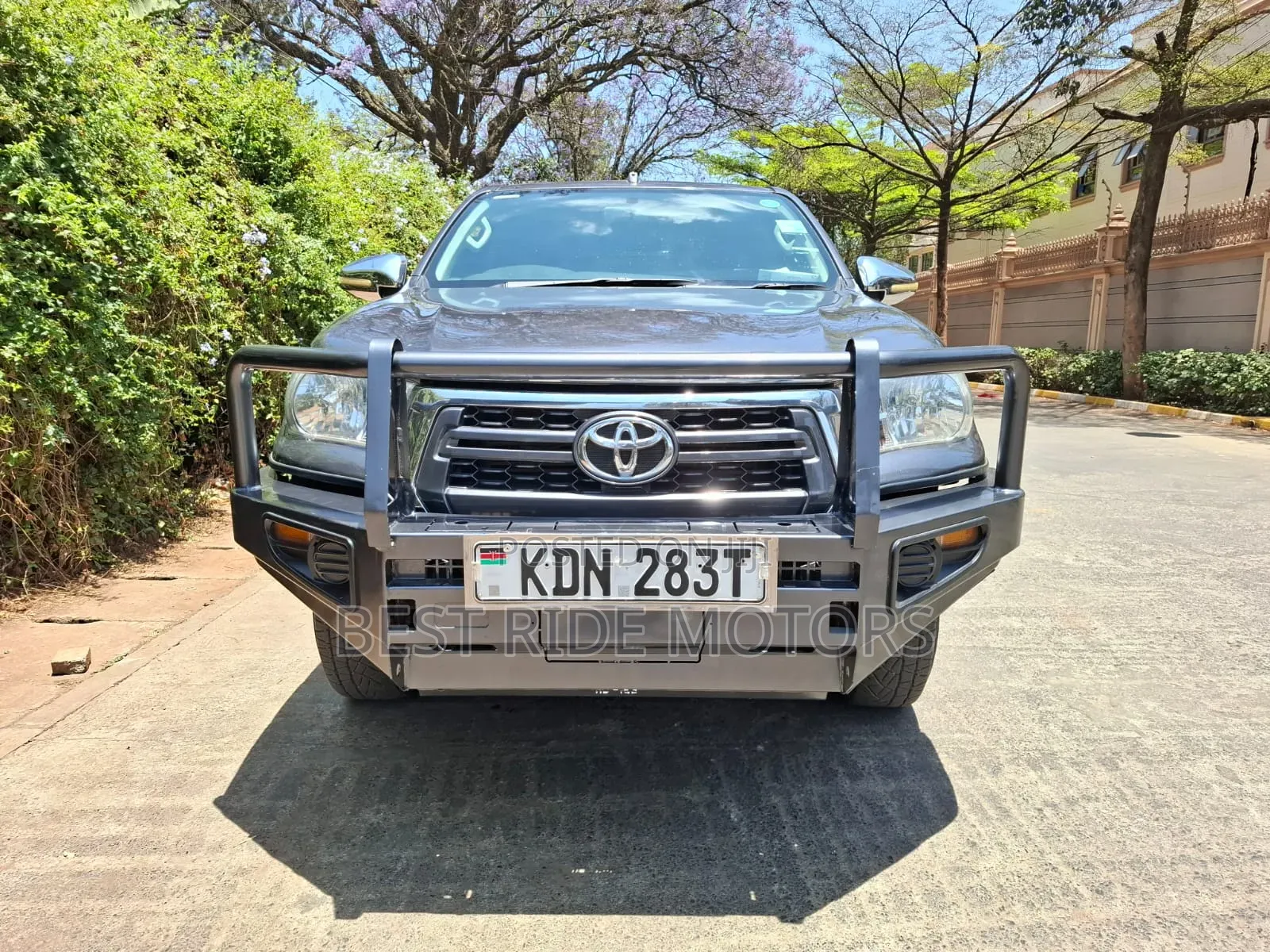 Toyota Hilux Revo Double Cab Deisel 2.8 AWD 2017 Gray