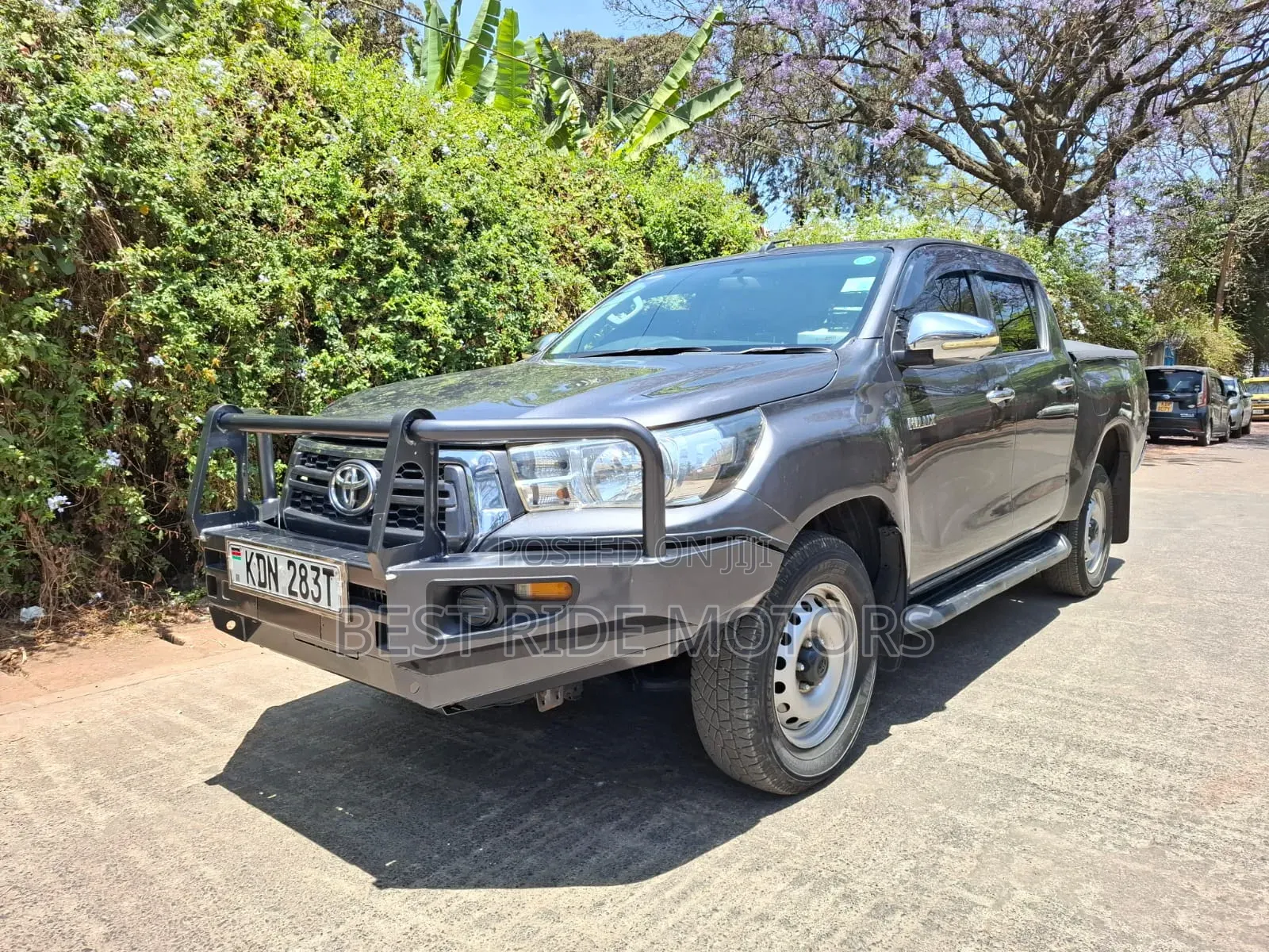 Toyota Hilux Revo Double Cab Deisel 2.8 AWD 2017 Gray