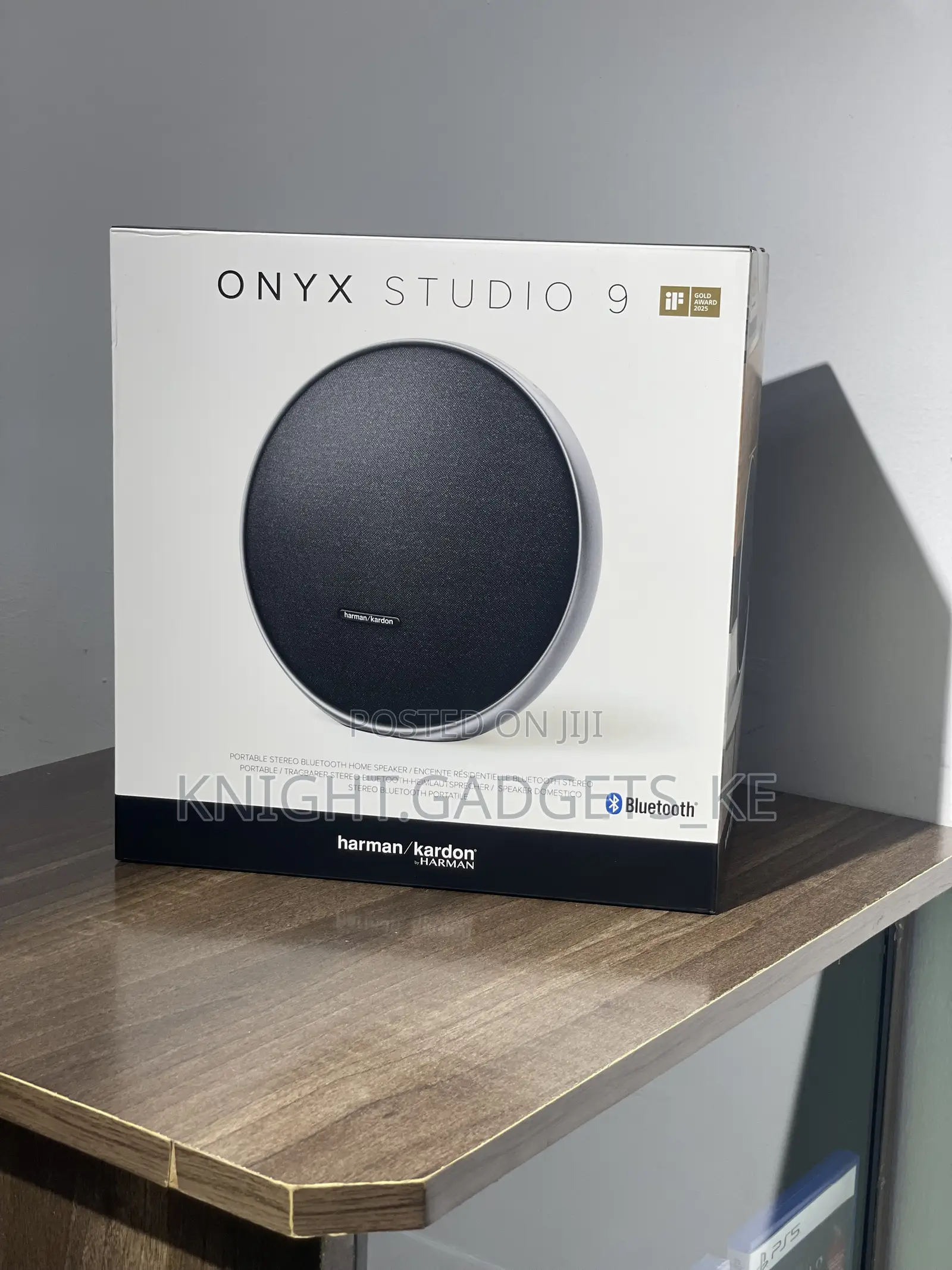 Onyx Studio 9