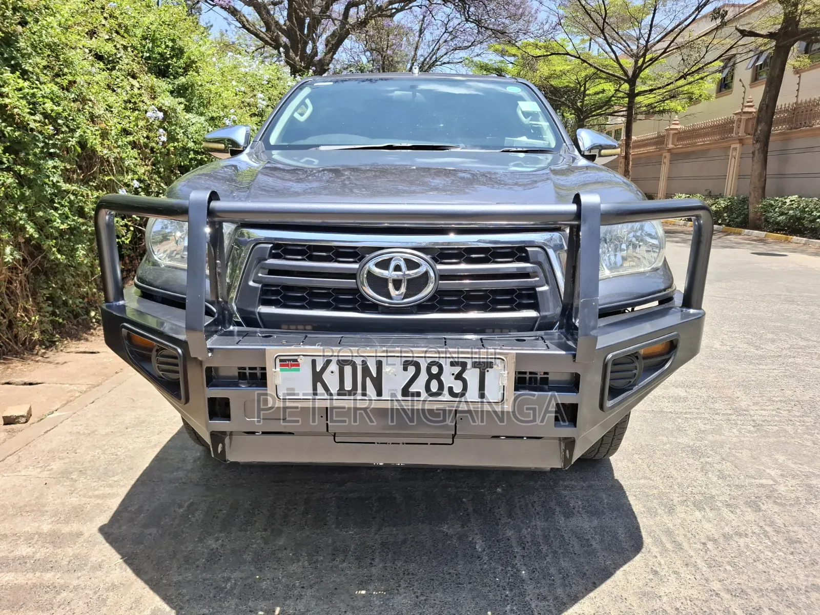 Toyota Hilux Revo Double Cab Deisel 2.4 AWD 2017 Gray