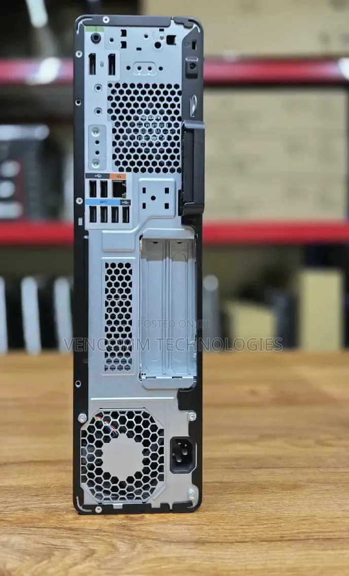 Desktop Computer HP Z2 16GB Intel Core i9 SSD 512GB