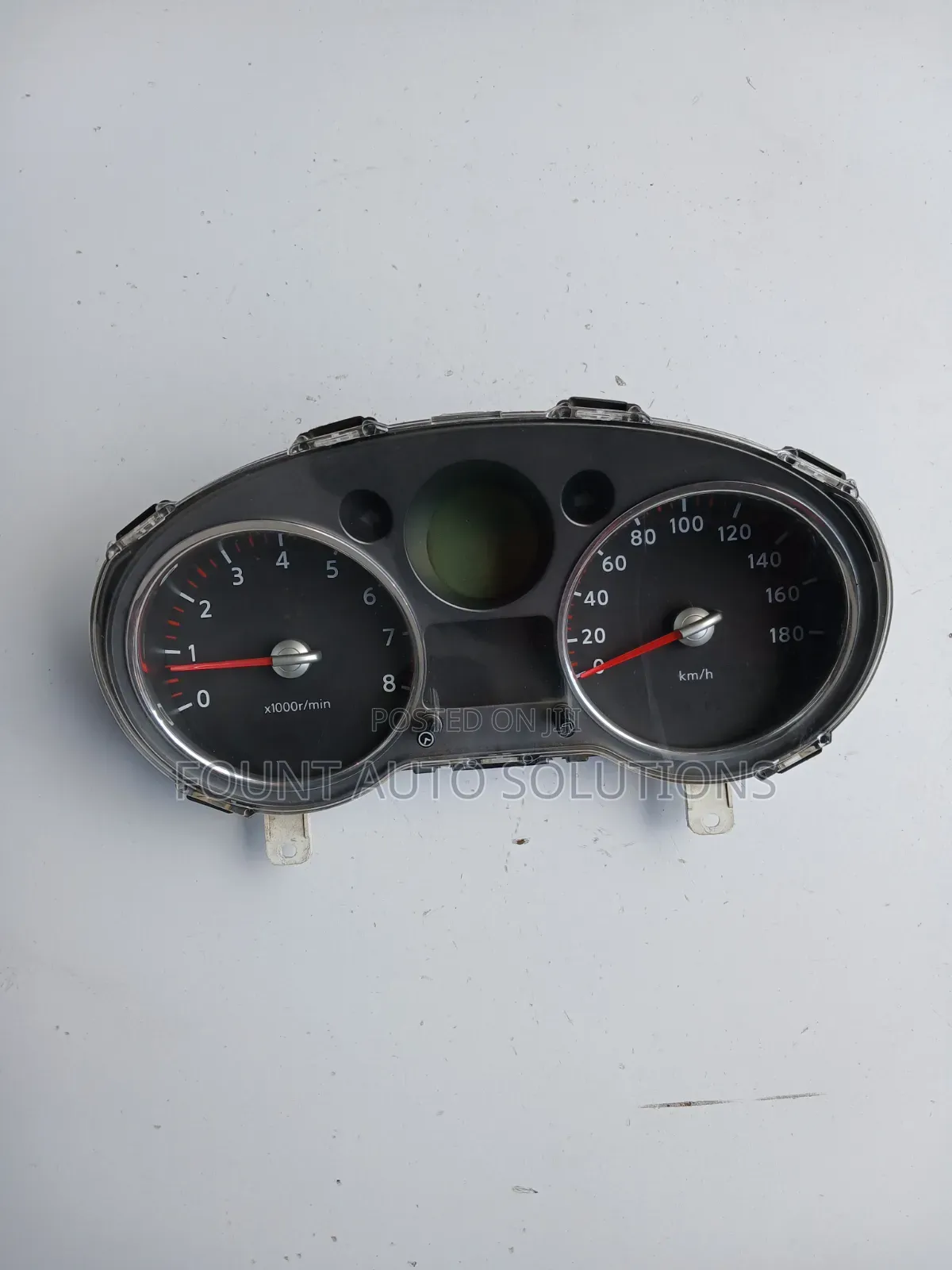 Dashboard Clock/Speedometer Nissan X-Trail NT31