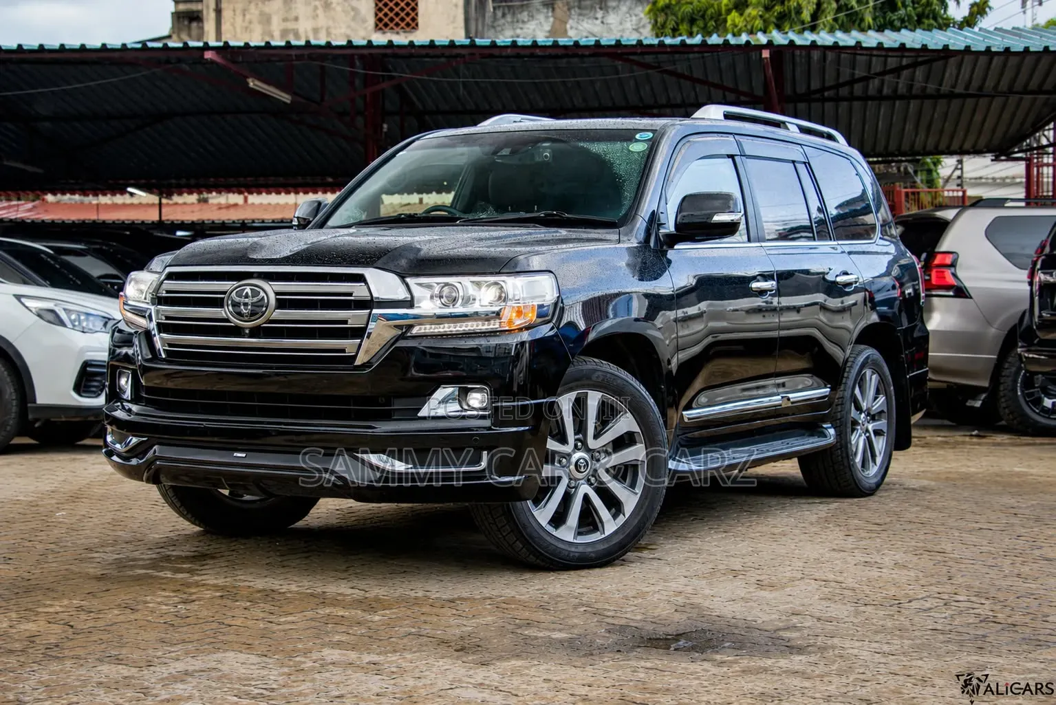 Toyota Land Cruiser 4.6 V8 ZX 2019 Black