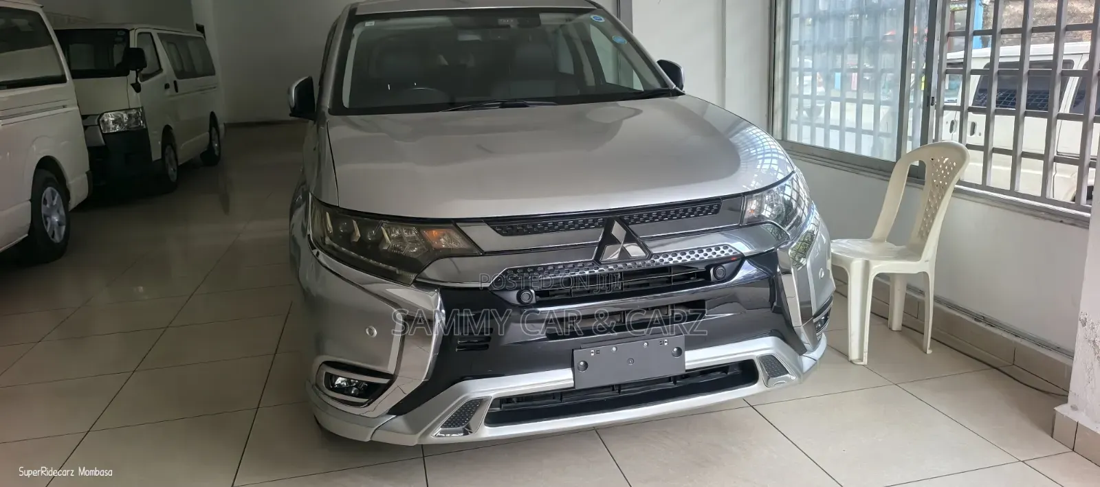 Mitsubishi Outlander 2.4 PHEV AWD 2018 Silver