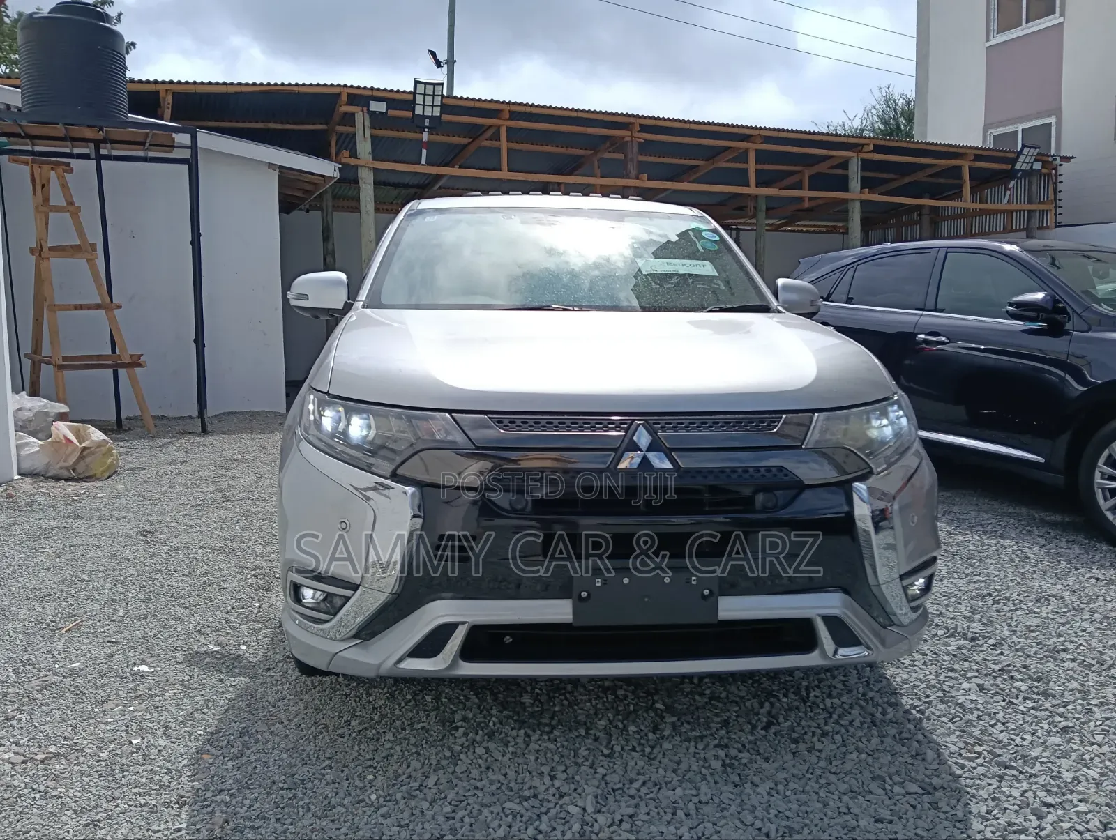 Mitsubishi Outlander 2.4 PHEV AWD 2018 Silver