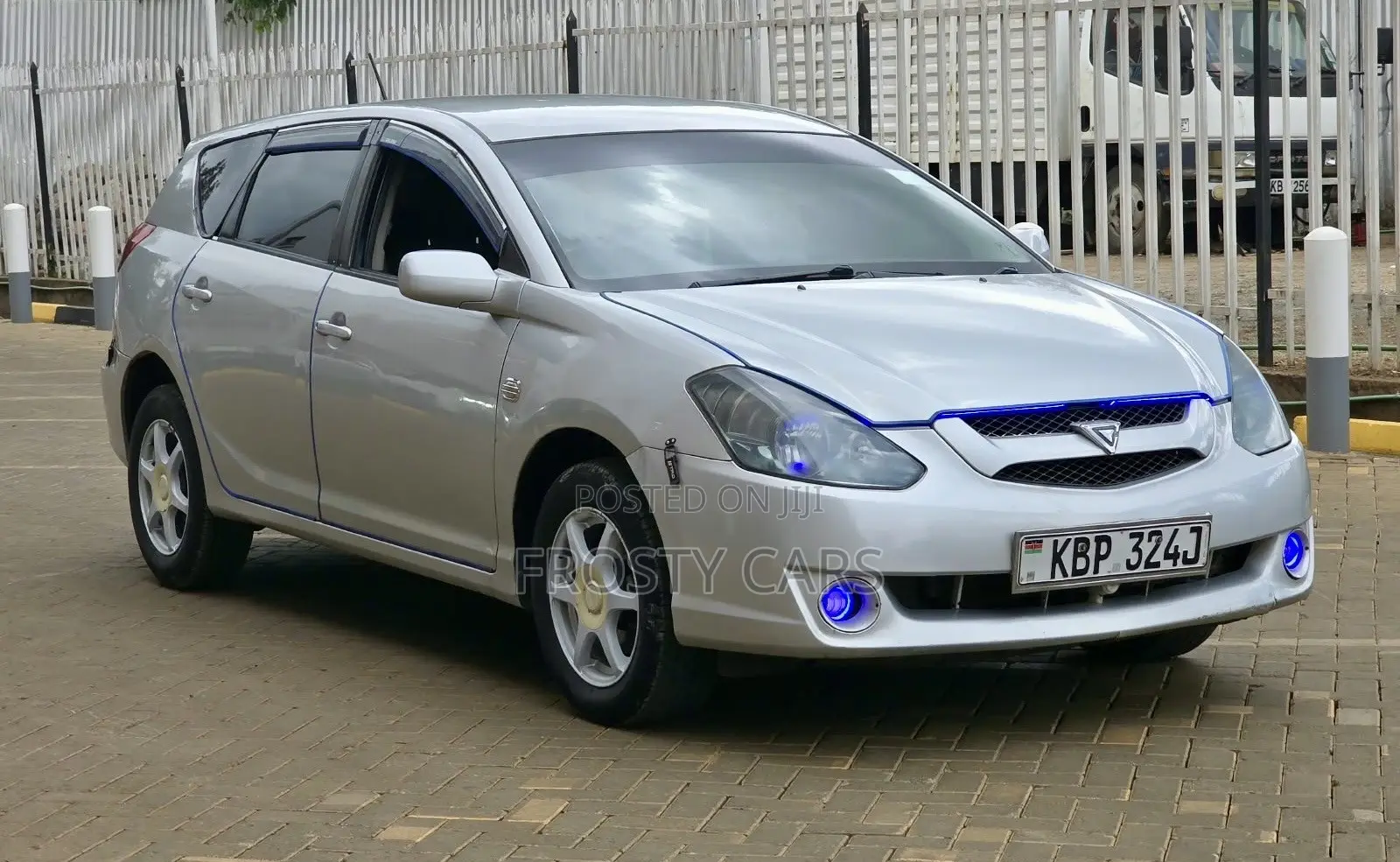 Toyota Caldina 2005 Silver