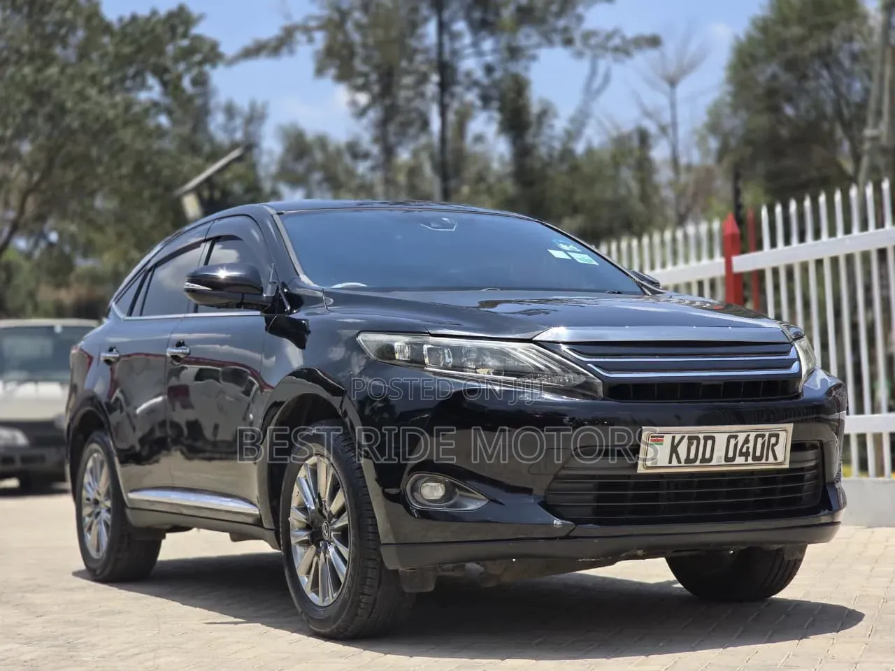 Toyota Harrier 2014 Matt Black