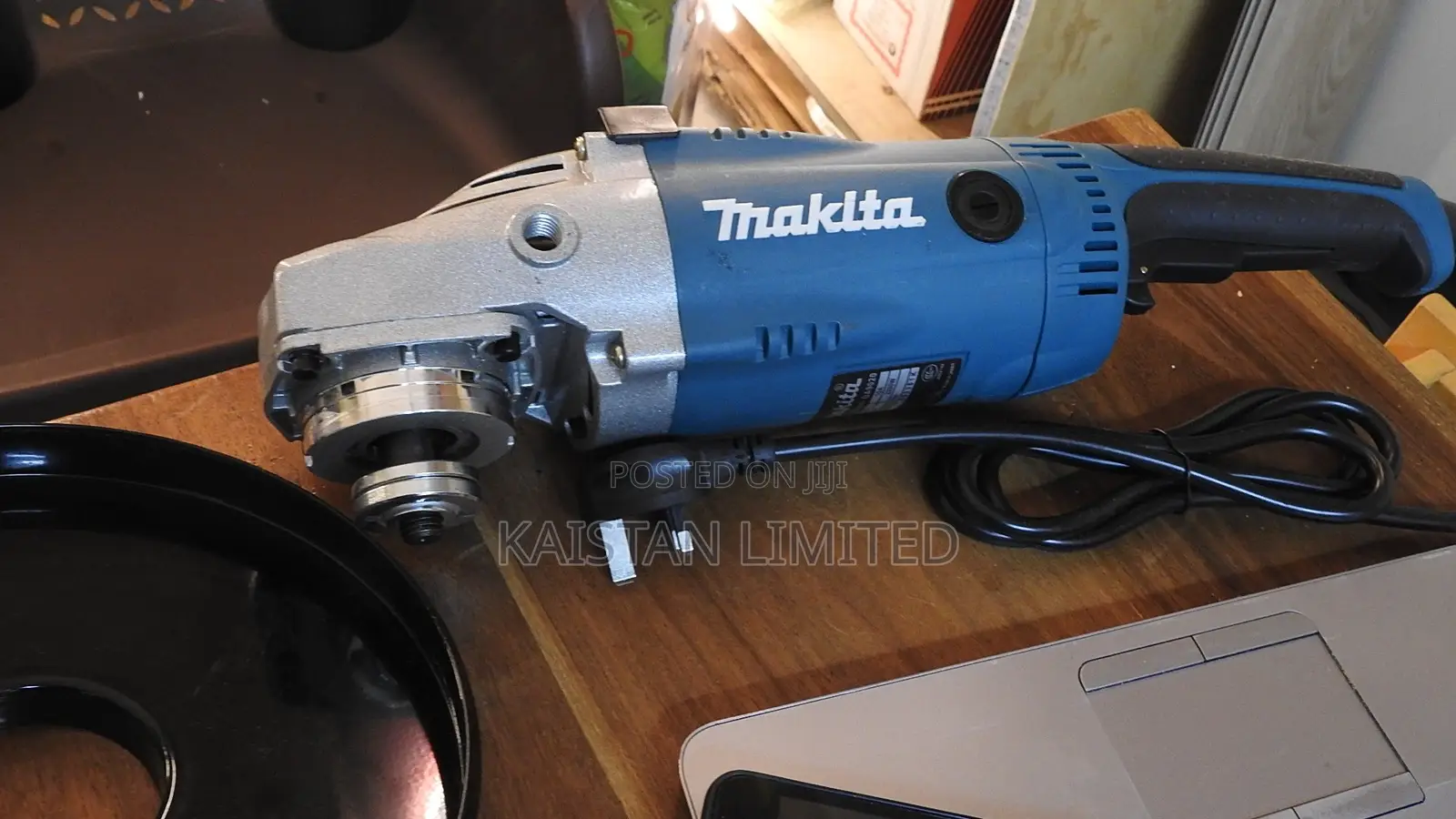 Makita Angle Grinder Machine 9" / Angle Grinding Machine