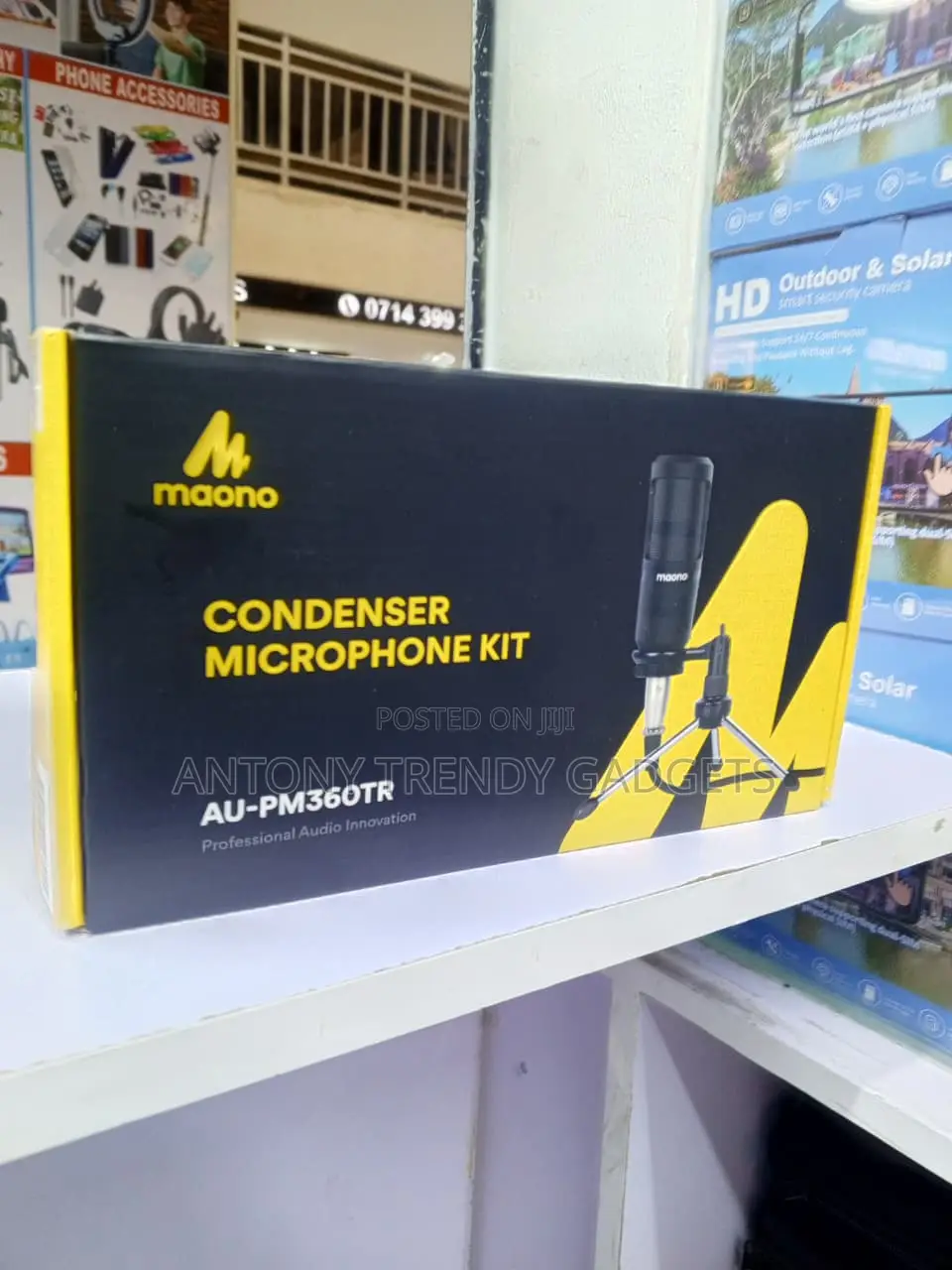 Maono AU-PM360TR Podcast Mic With Shock Mount and Cable