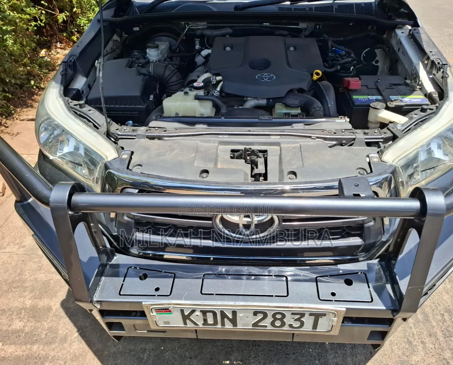 Toyota Hilux 2017 Gray