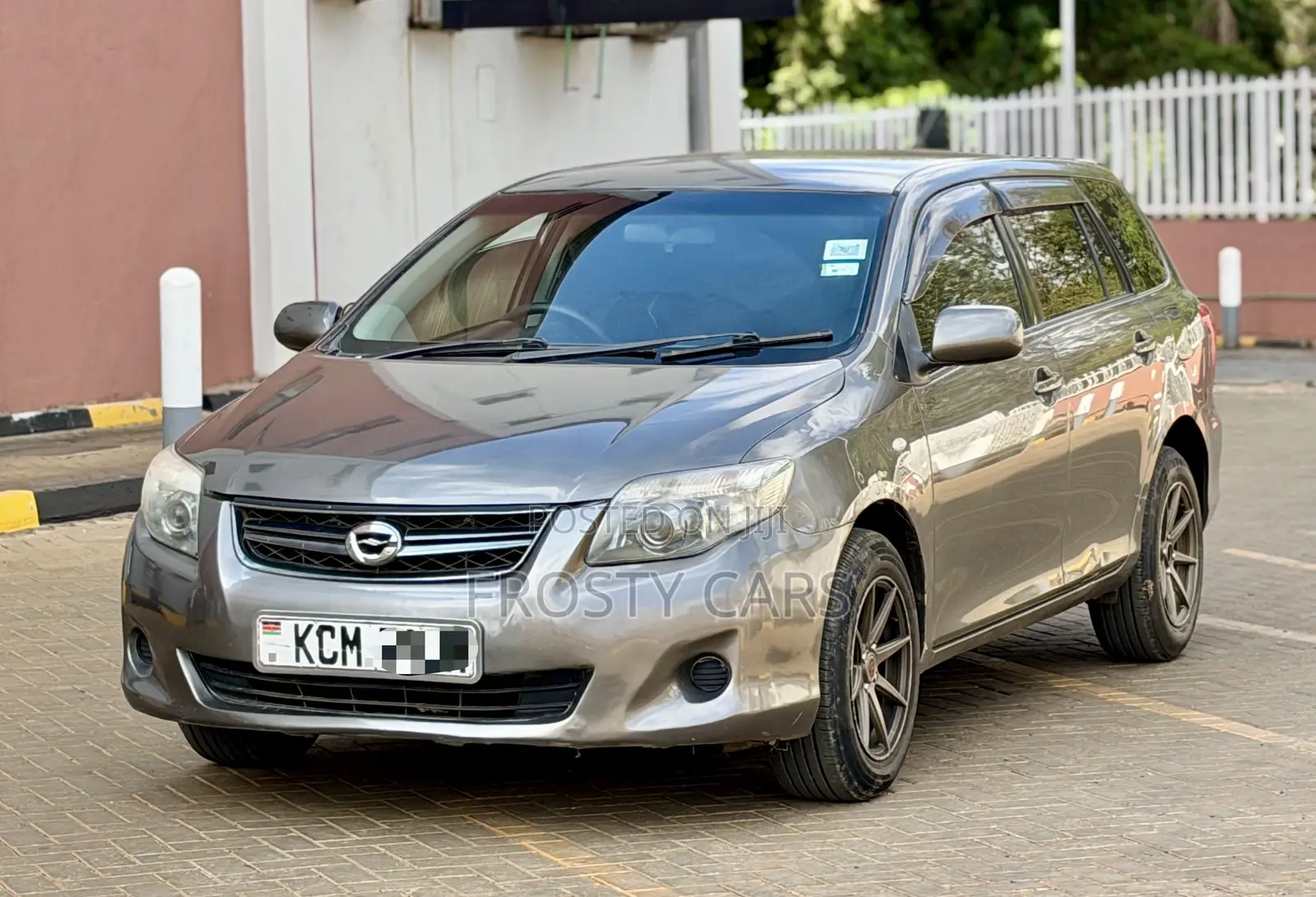 Toyota Corolla Fielder 1.5 Petrol FWD 2011 Gray