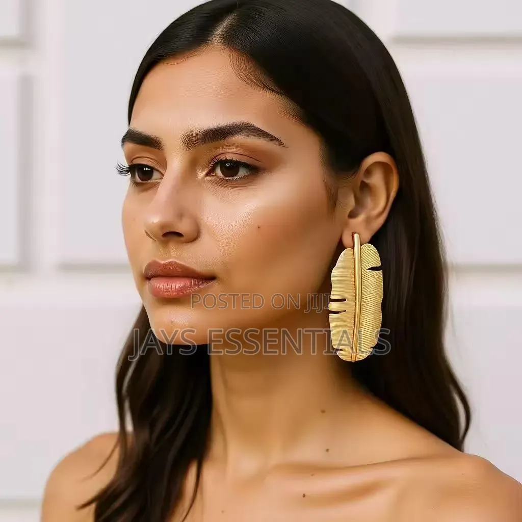 Transform Your Looks With Our Earrings