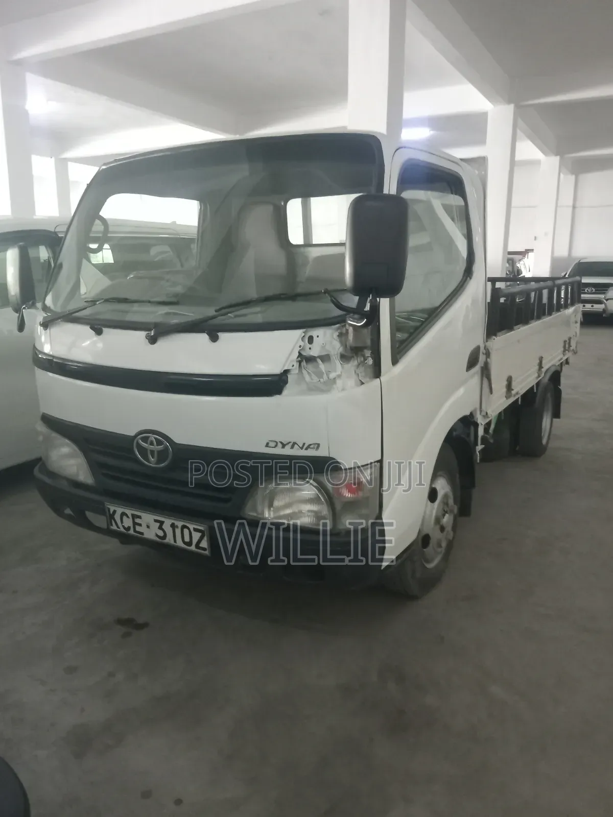 Toyota Dyna 2009 Off white