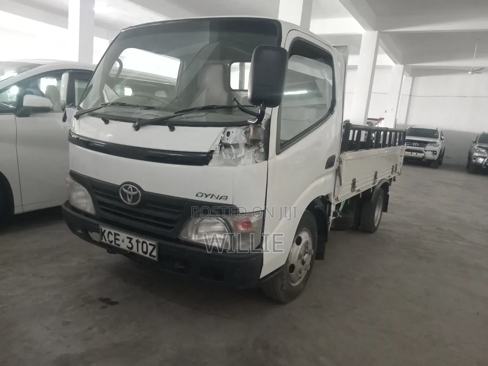 Toyota Dyna 2009 Off white