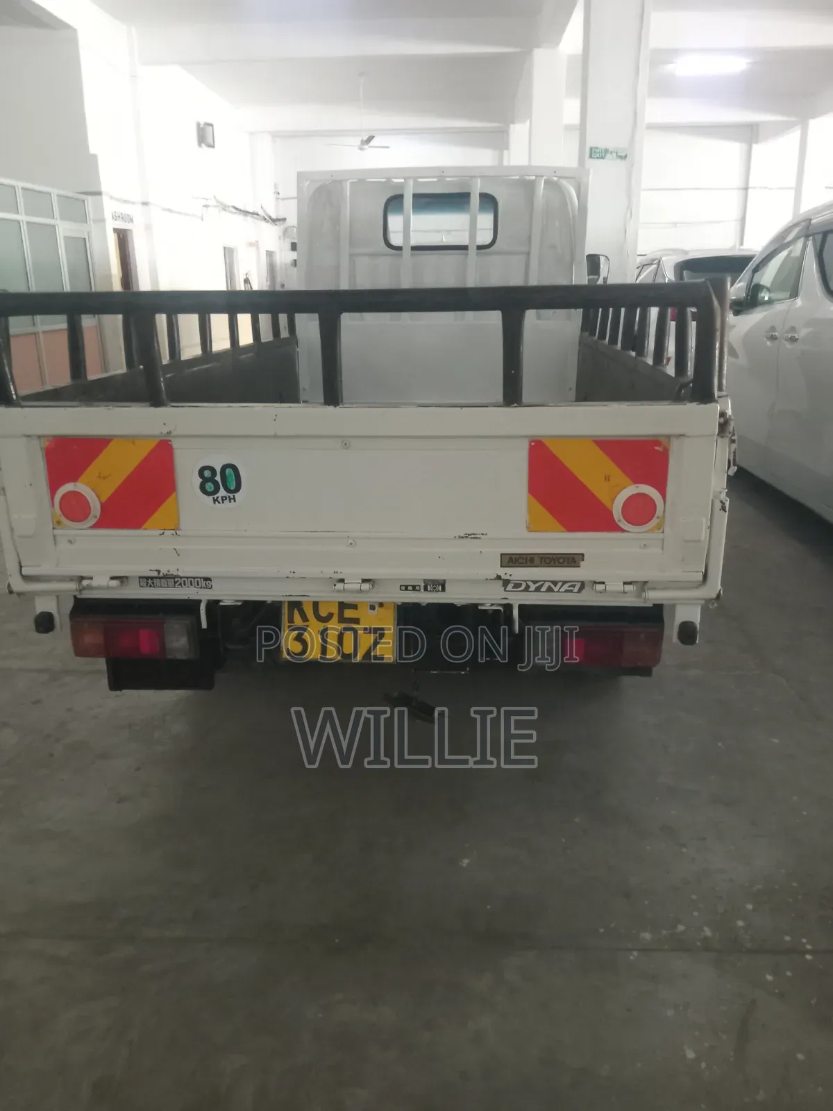 Toyota Dyna 2009 Off white