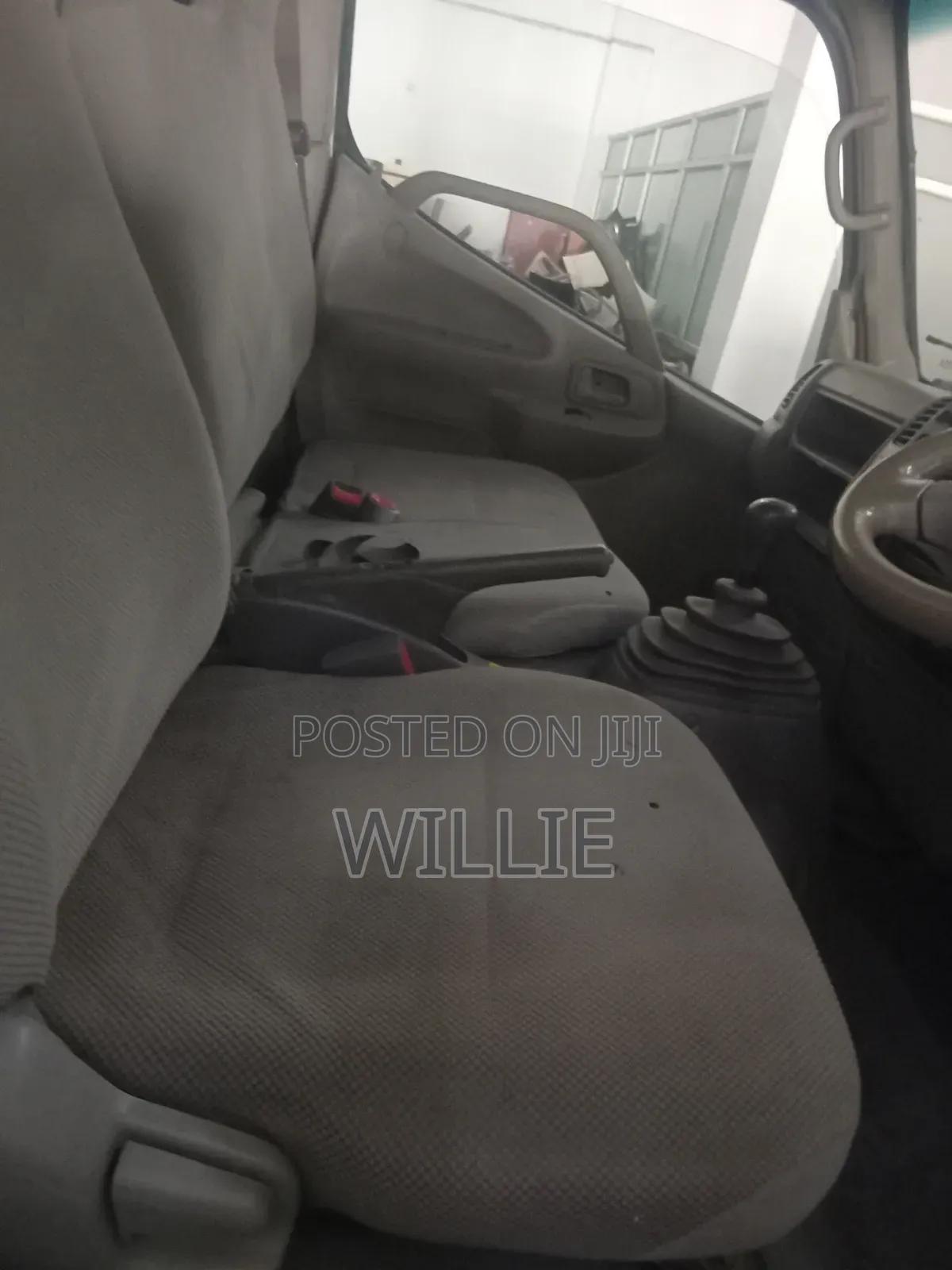 Toyota Dyna 2009 Off white