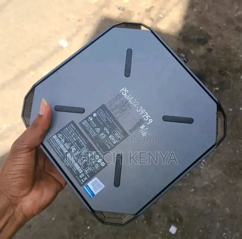 Desktop Computer HP Z2 G4 Mini 16GB Intel Core i7 SSD 256GB