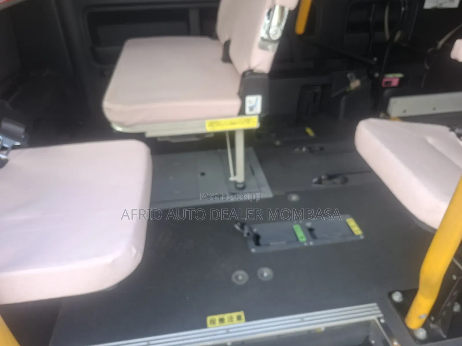 Toyota HiAce 2019 White
