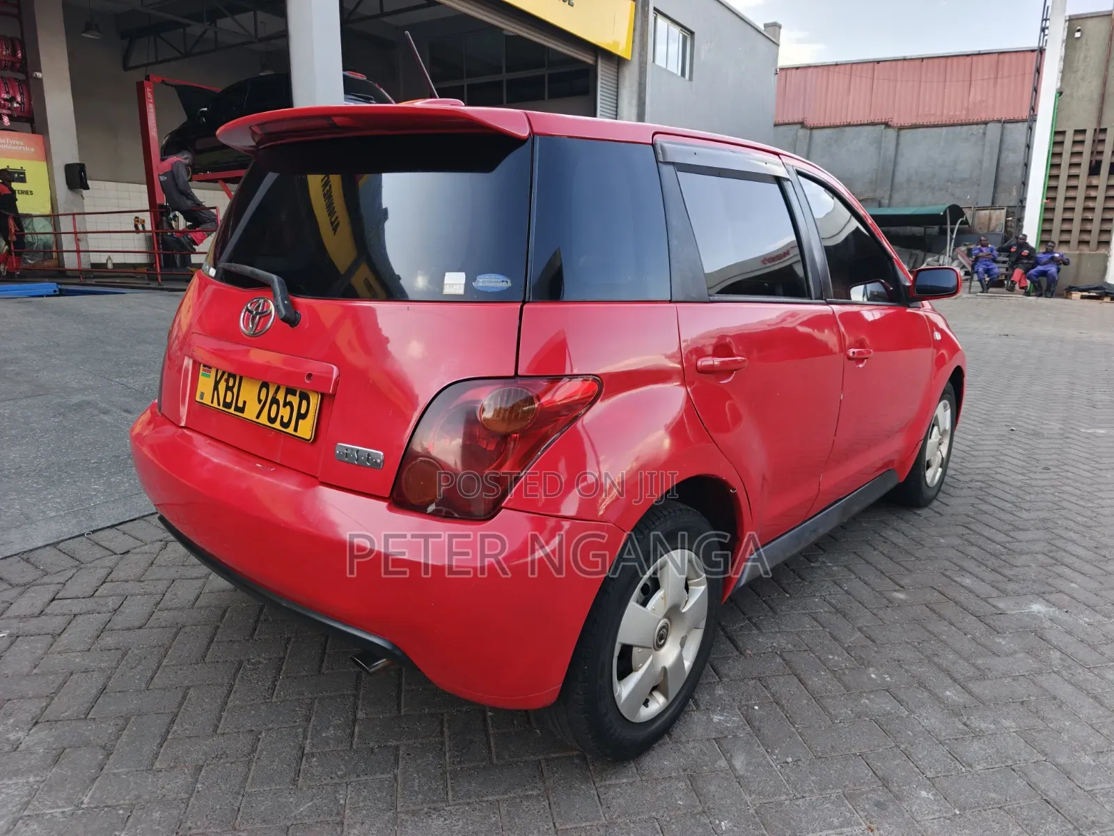 Toyota IST 2004 Red
