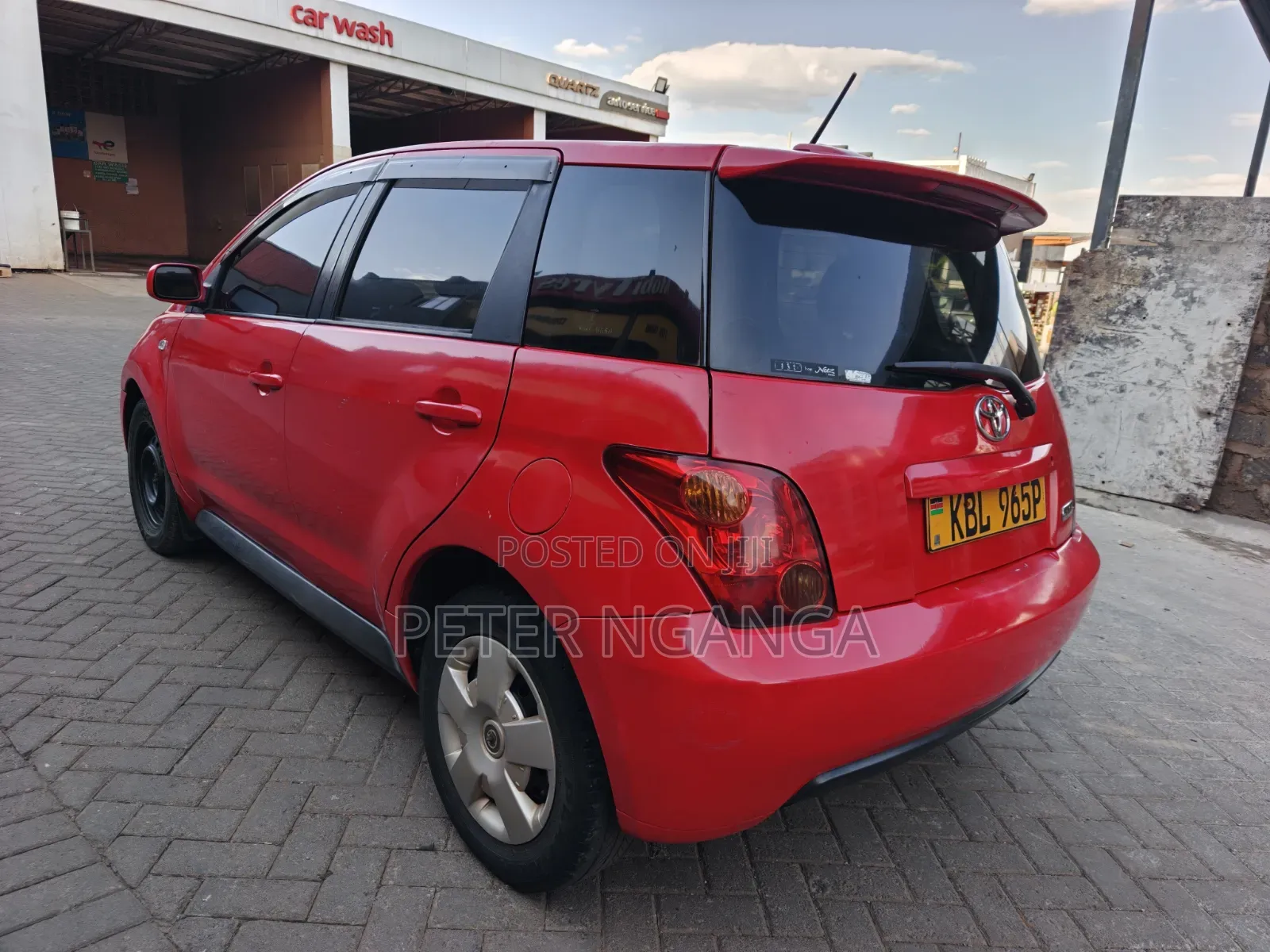 Toyota IST 2004 Red