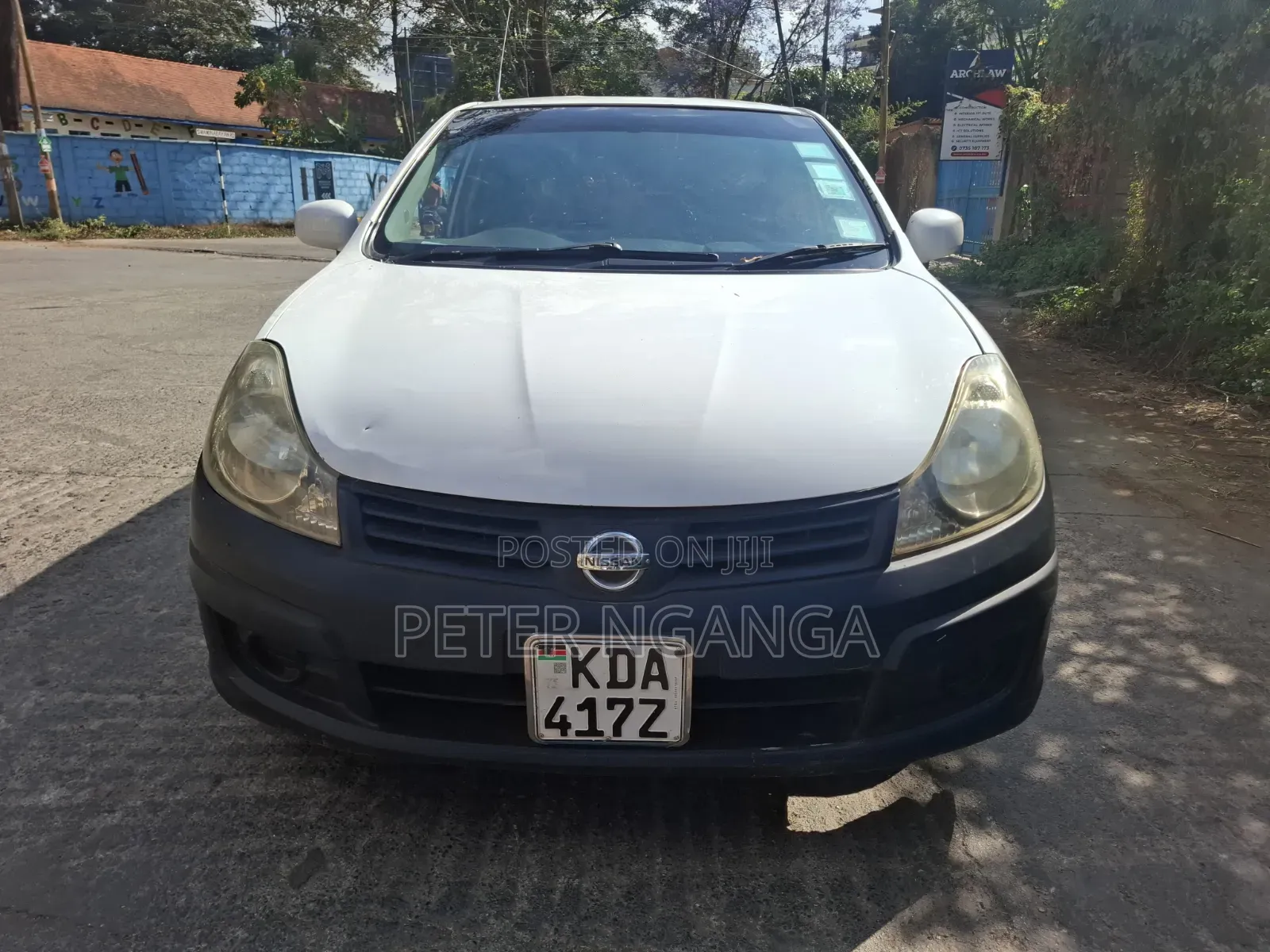 Nissan Advan 2013 White