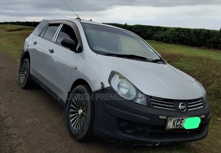 Nissan Advan 2008 Silver