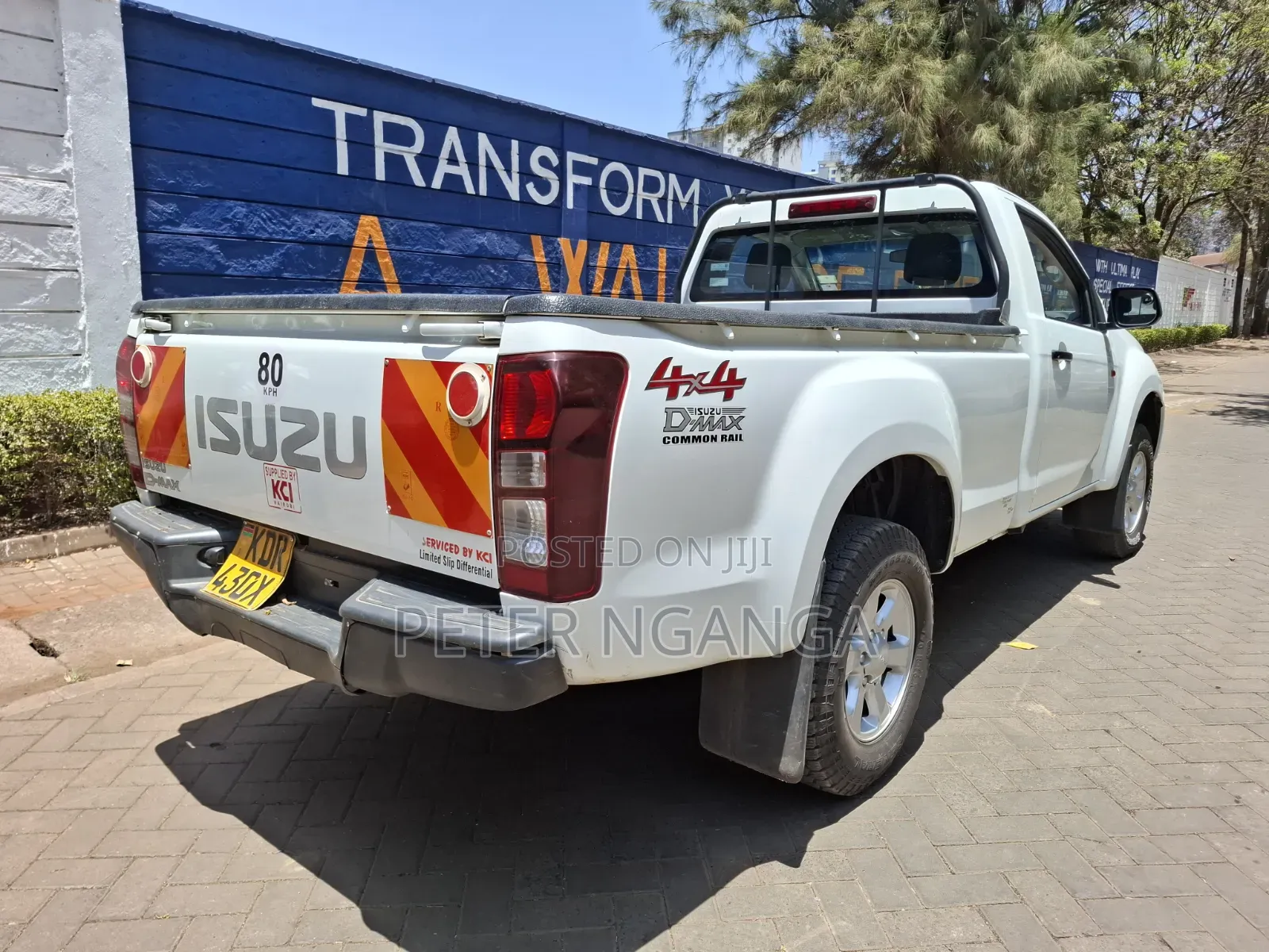 Isuzu D-MAX 2024 White