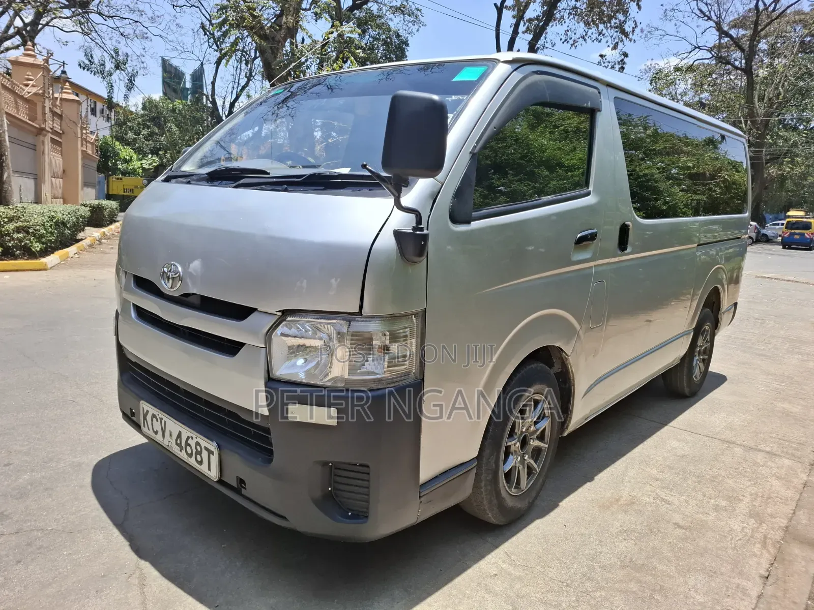 Toyota HiAce 2012 Grey