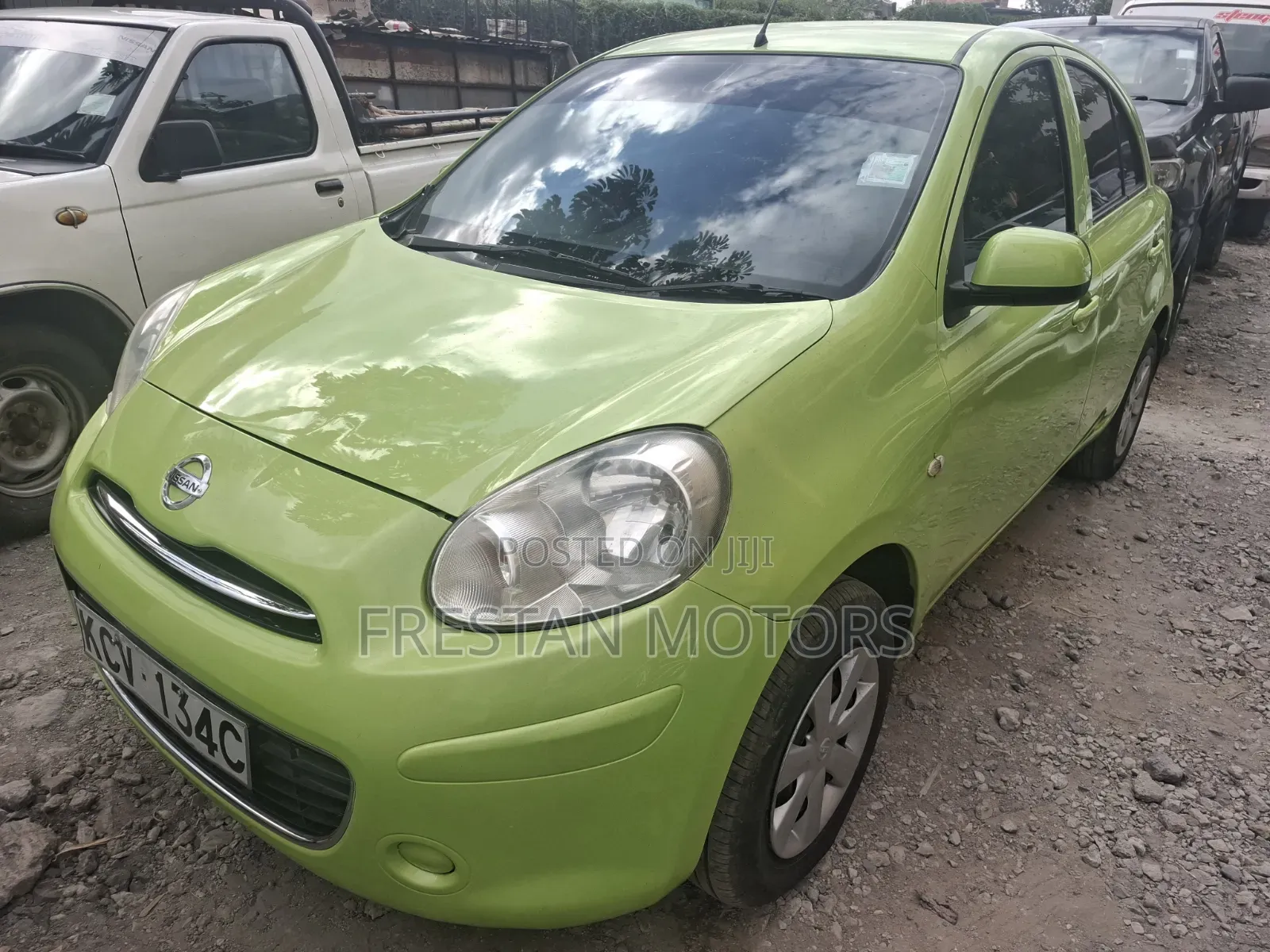 Nissan March 2012 Green