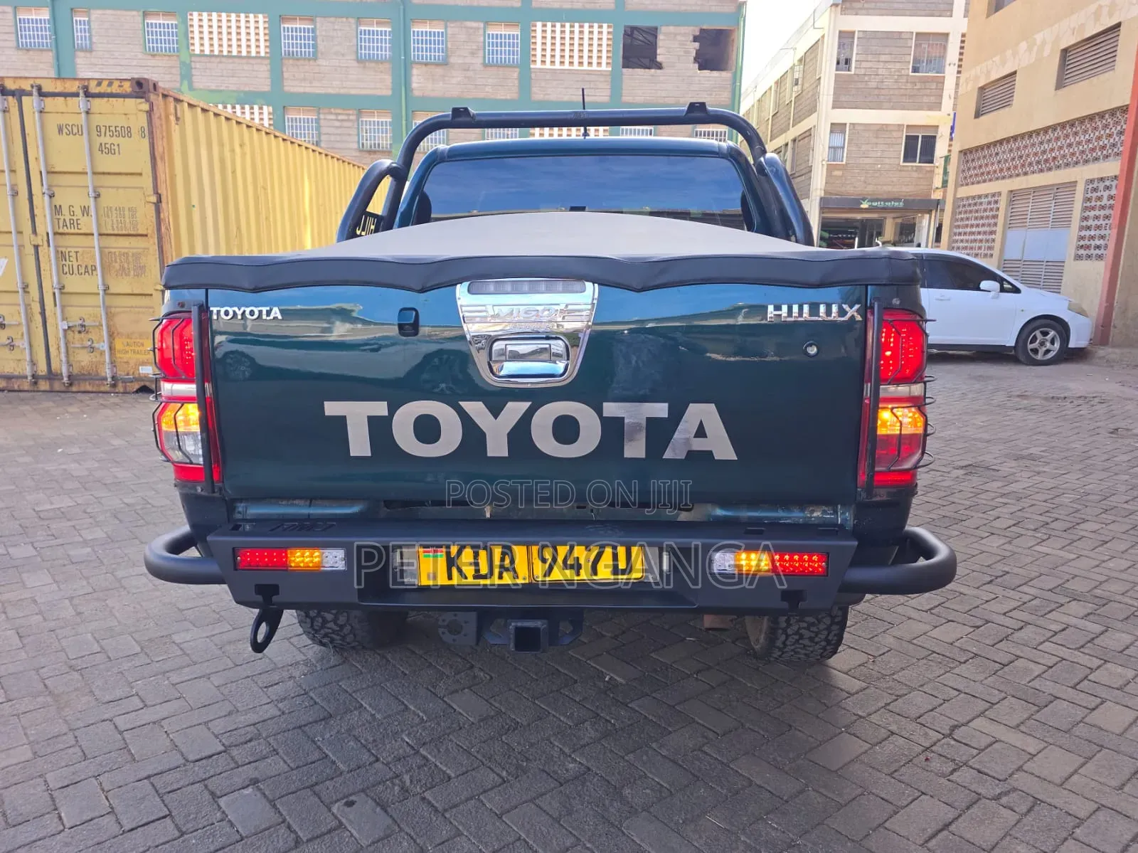 Toyota Hilux 3.0 D-4D 4x4 2013 Green