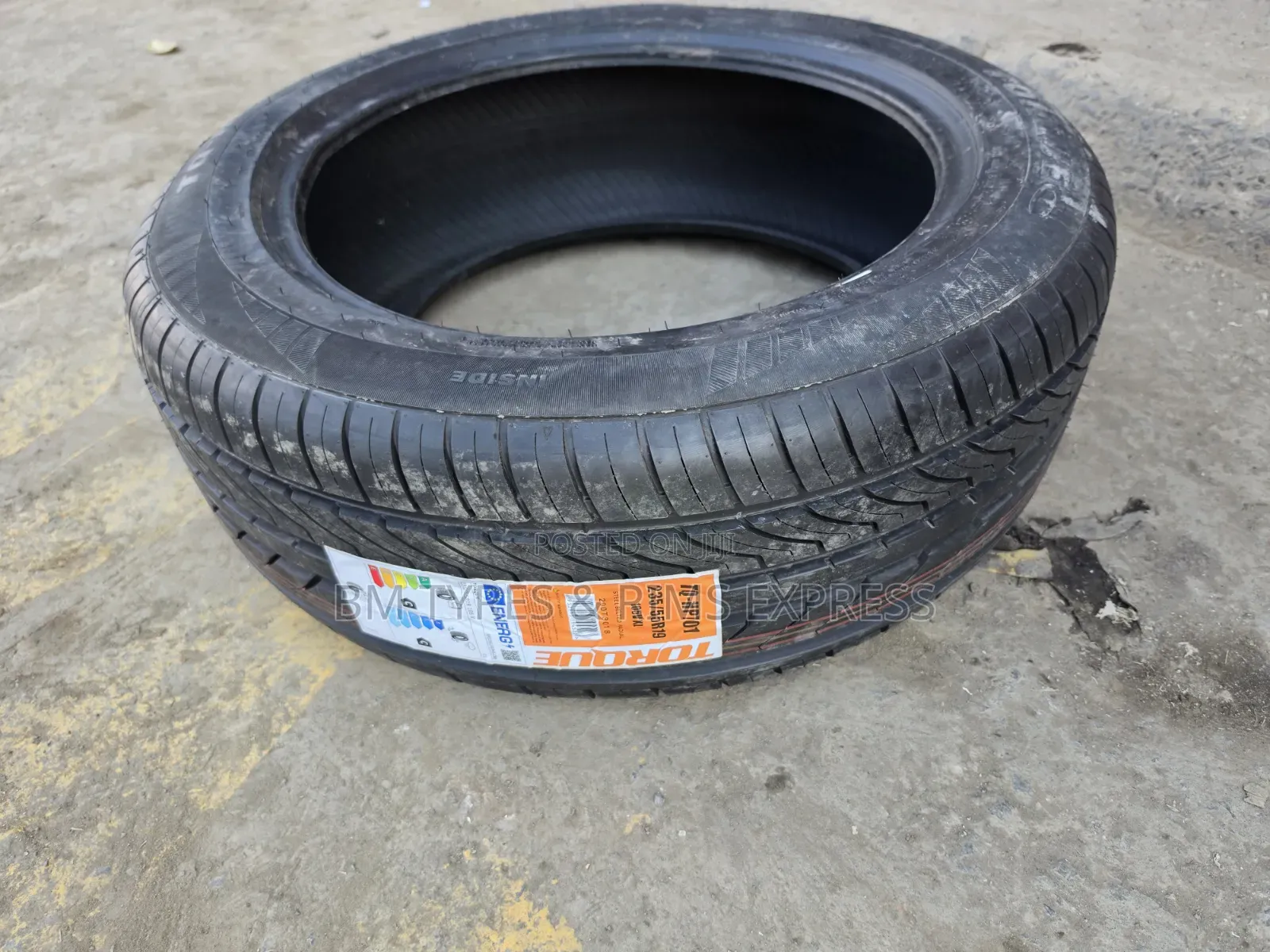 235 /55 R19 Torque Tires