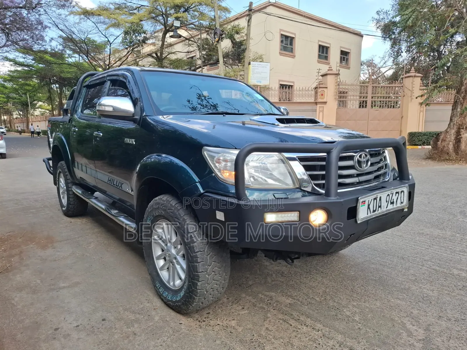Toyota Hilux 3.0 D-4D 4x4 2014 Green
