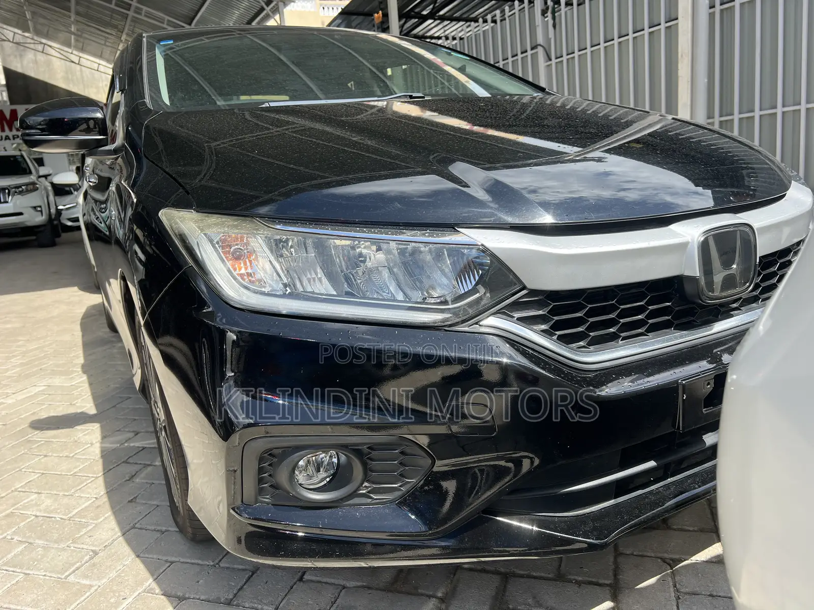 Honda Grace 2019 Black