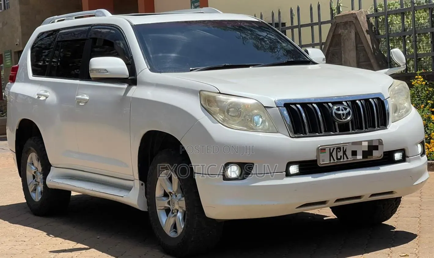 Toyota Land Cruiser Prado 2.7 i 2010 White