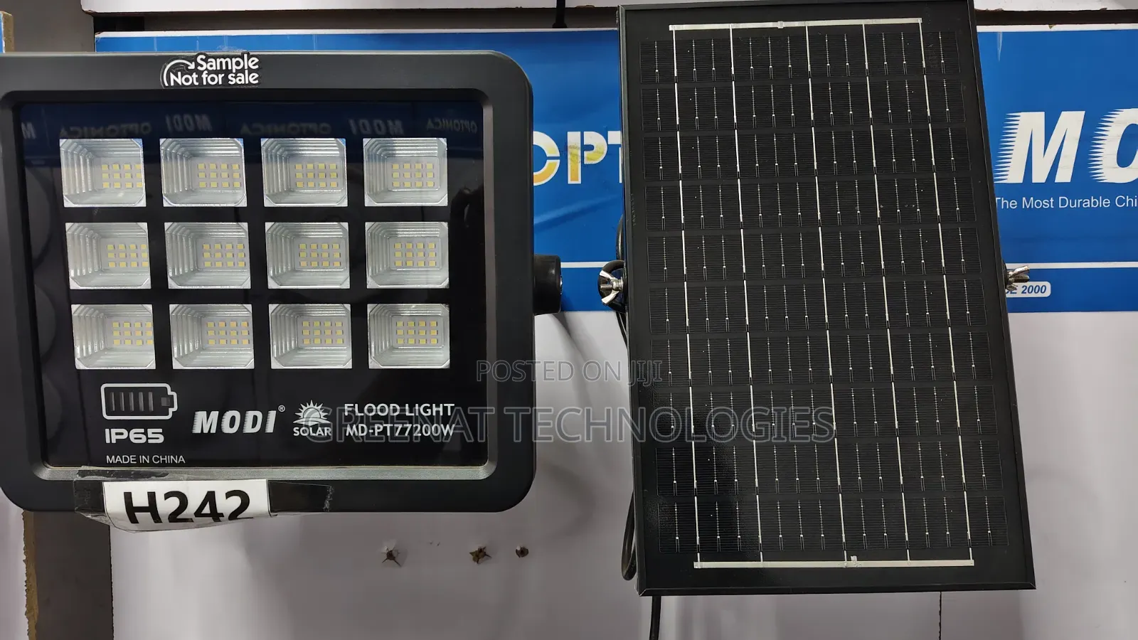 MODI Solar Flood Light 200W IP65 Waterproof Solar Panel