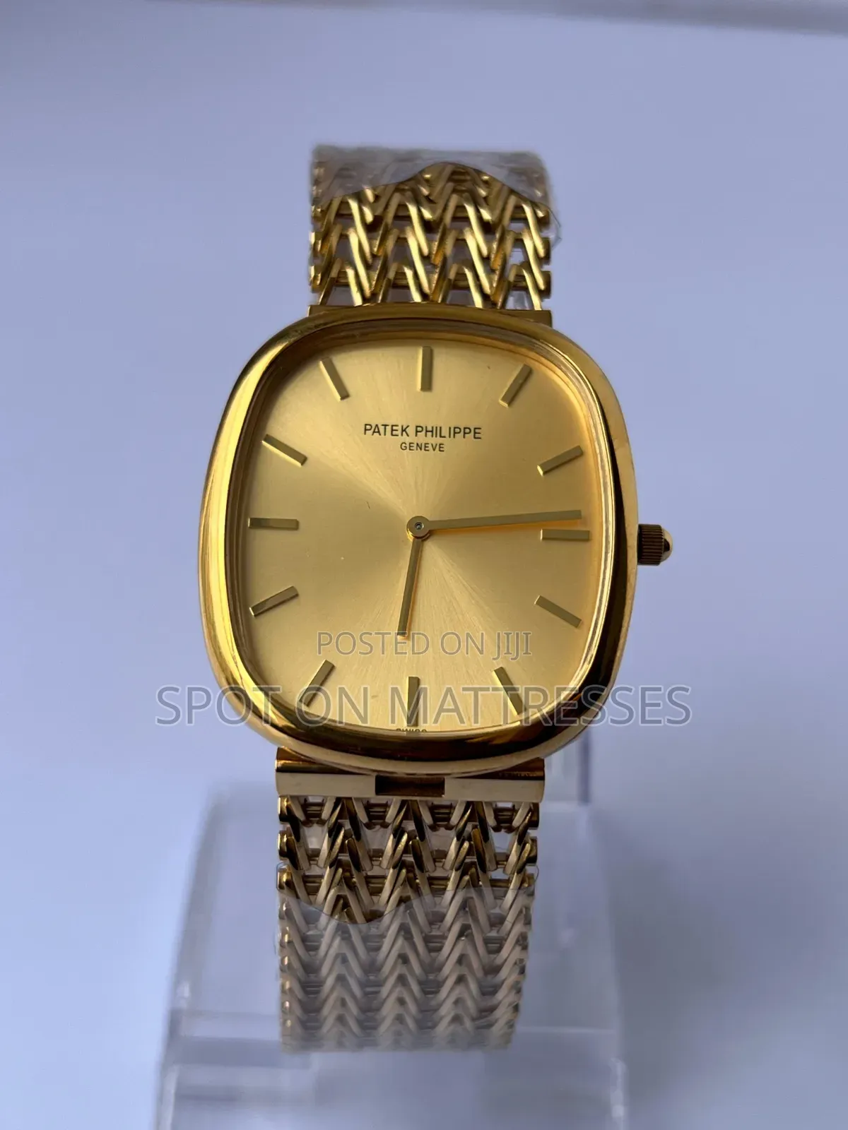 Cute and Classy! Patek Phillipe Watch for Ladies. Countrywide Delivery
