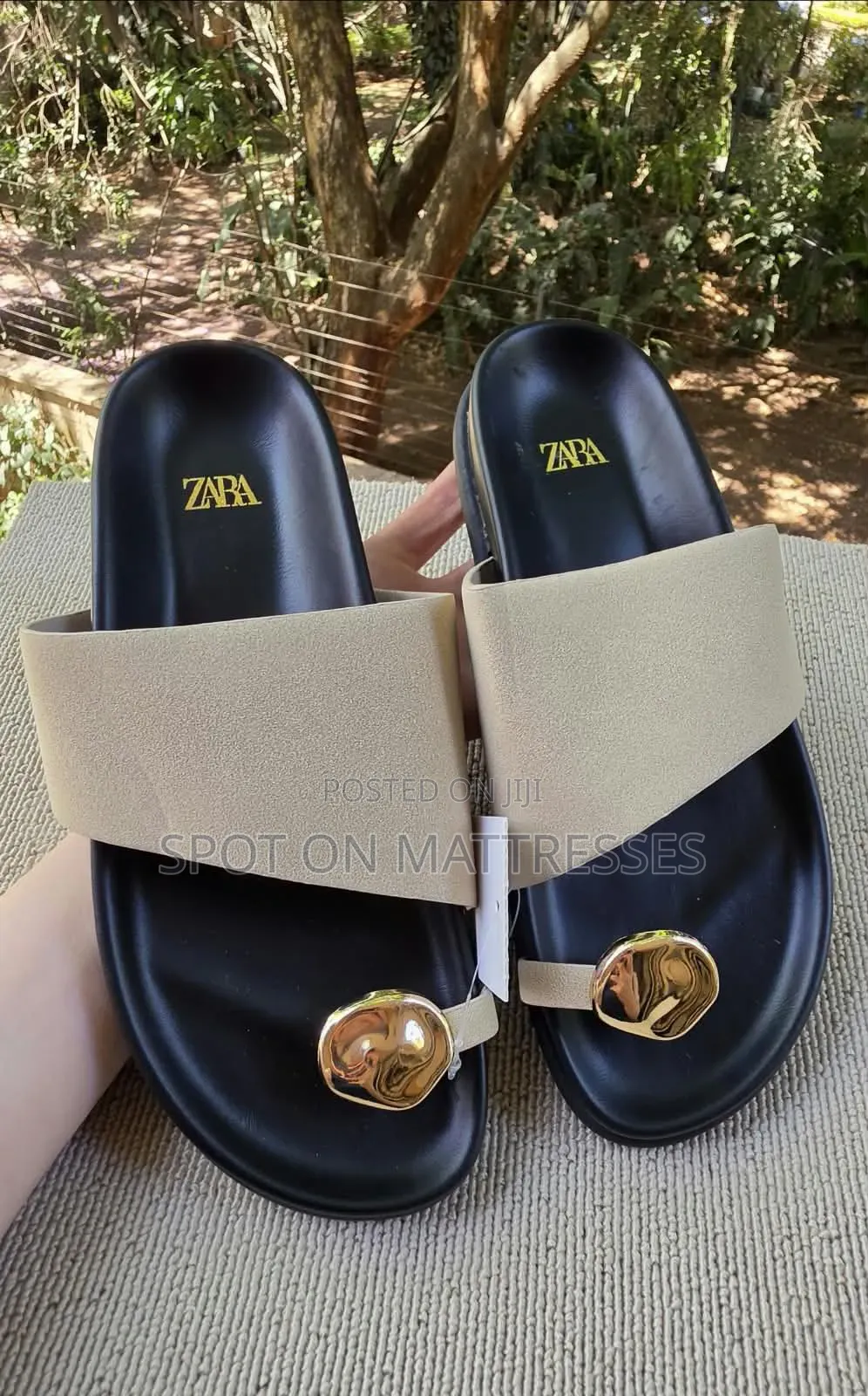 Zara Toe Ring Gold Decor Sandals. Sizes 37-42. Countrywide Delivery!
