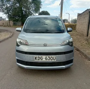 Toyota Spade 2015 Blue
