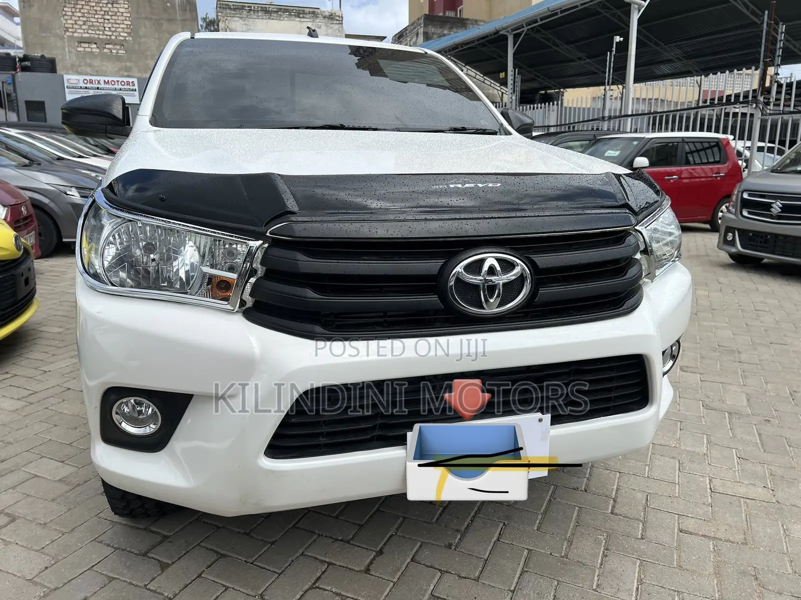 Toyota Hilux 2021 White