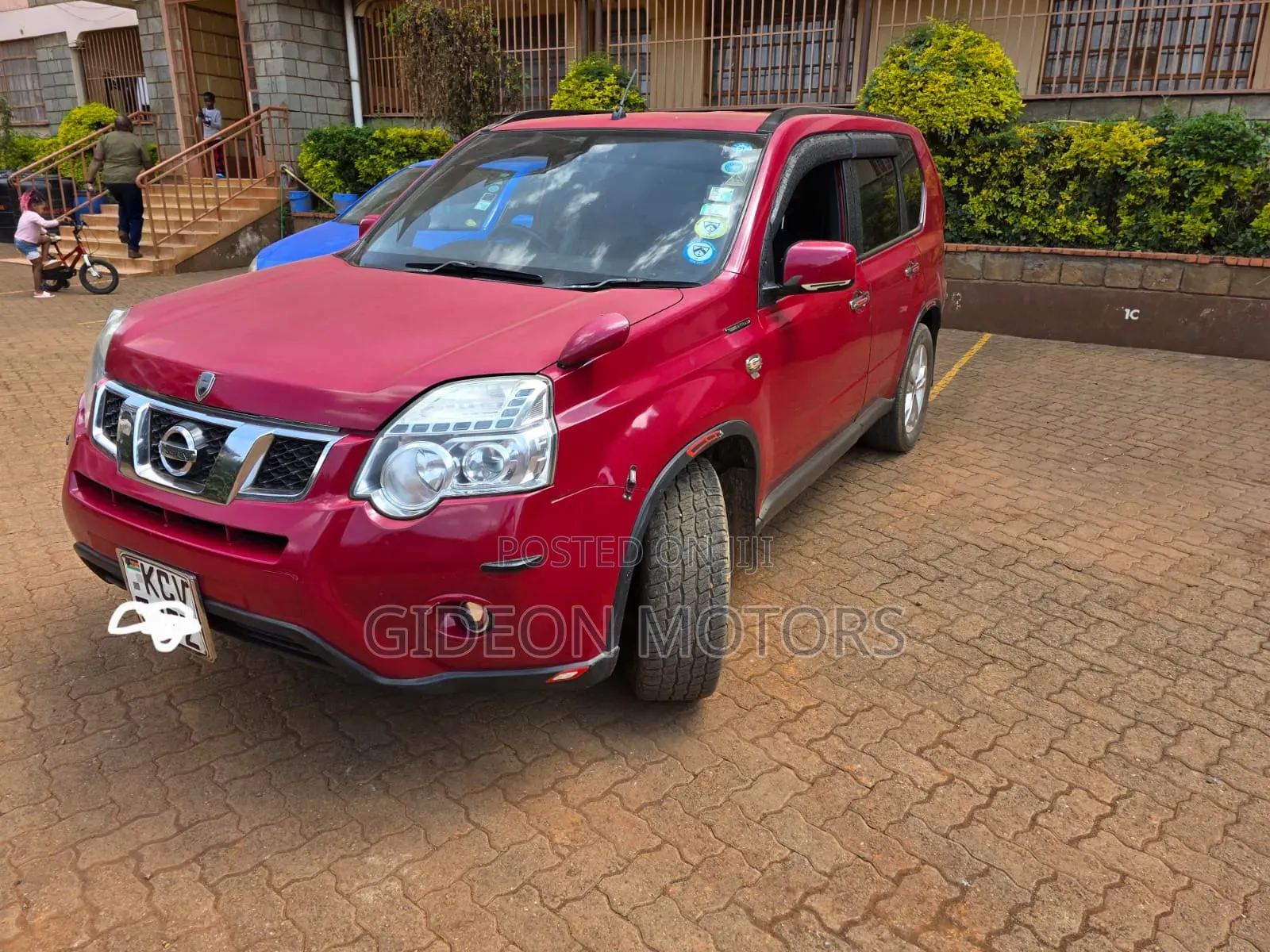 Nissan X-Trail 2012 Red