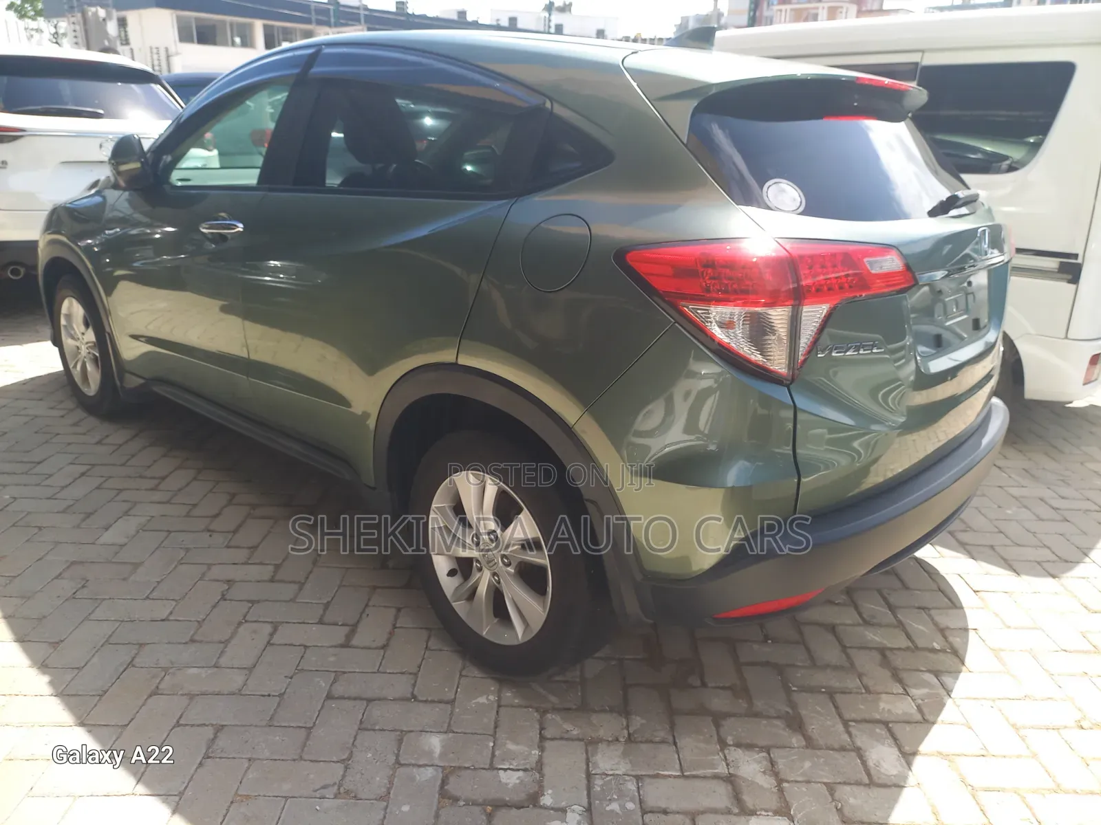 Honda Vezel 1.5 2WD 2020 Green