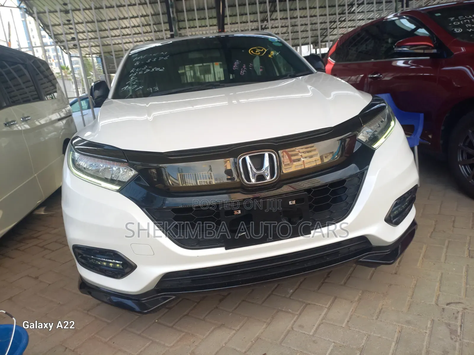 Honda Vezel 1.5 Hybrid 2WD 2020 White