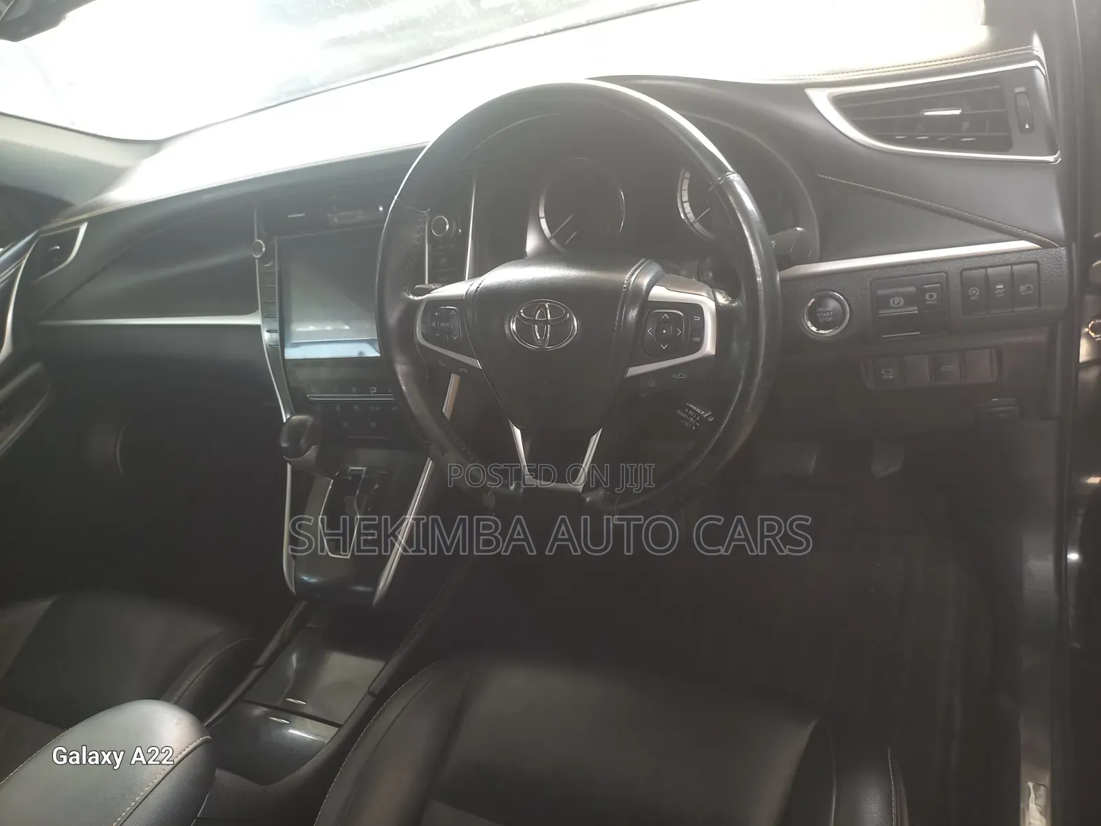 Toyota Harrier 2.0 2020 Black