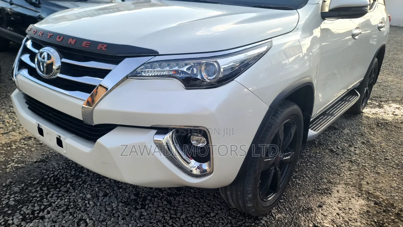 Toyota Fortuner 2019 White
