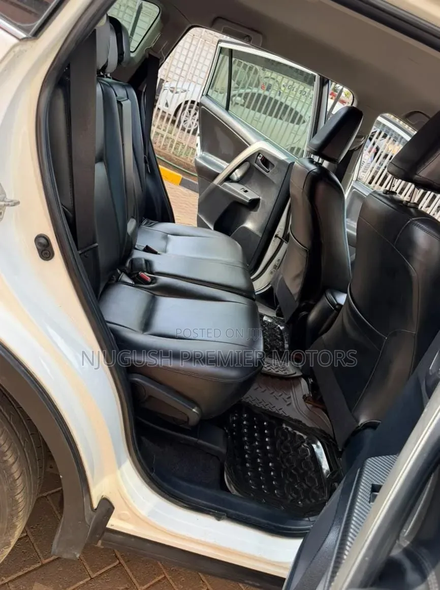 Toyota RAV4 2015 White