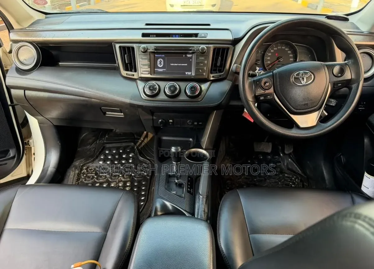 Toyota RAV4 2015 White